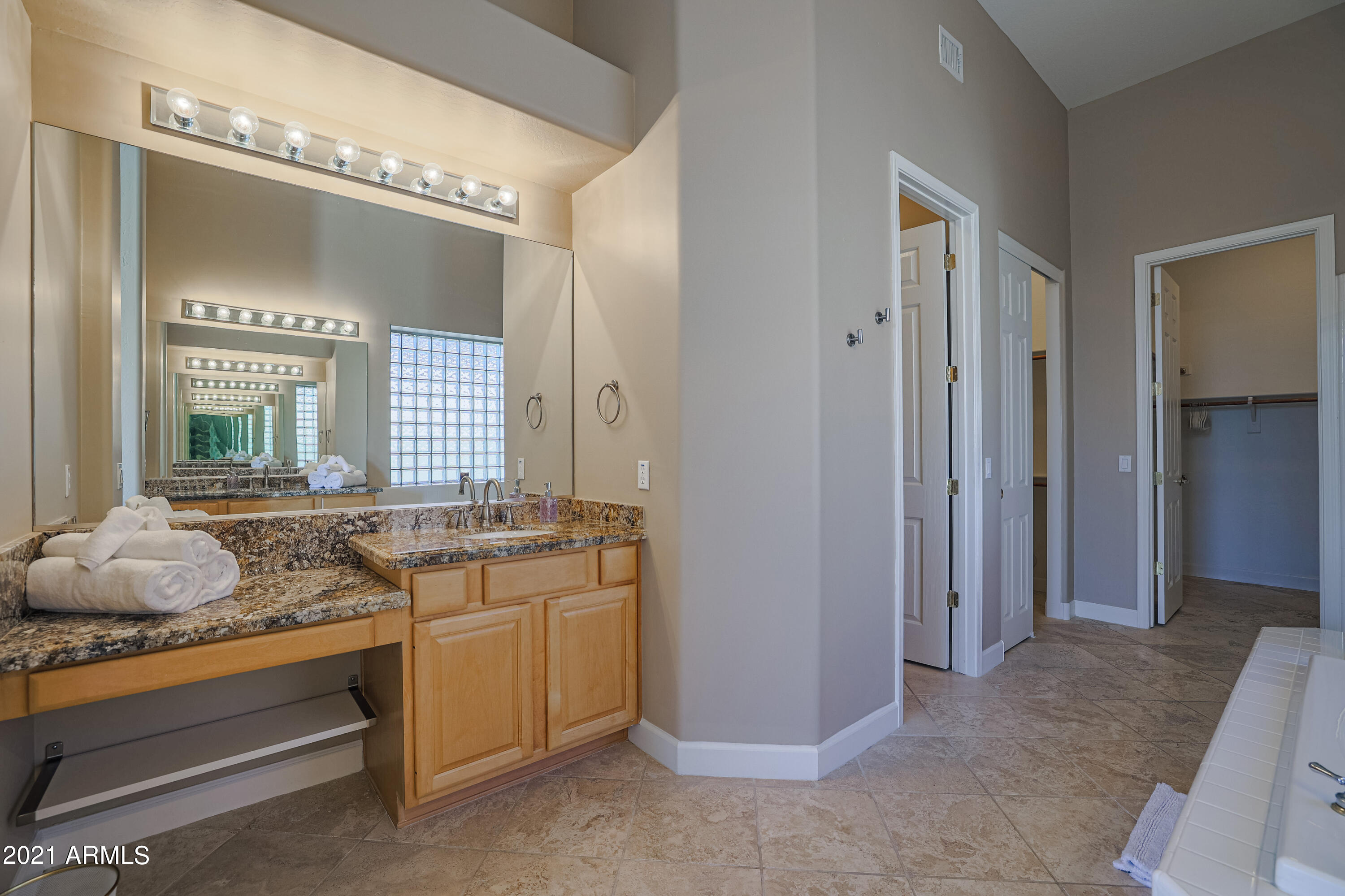 8261 E TAILSPIN Lane