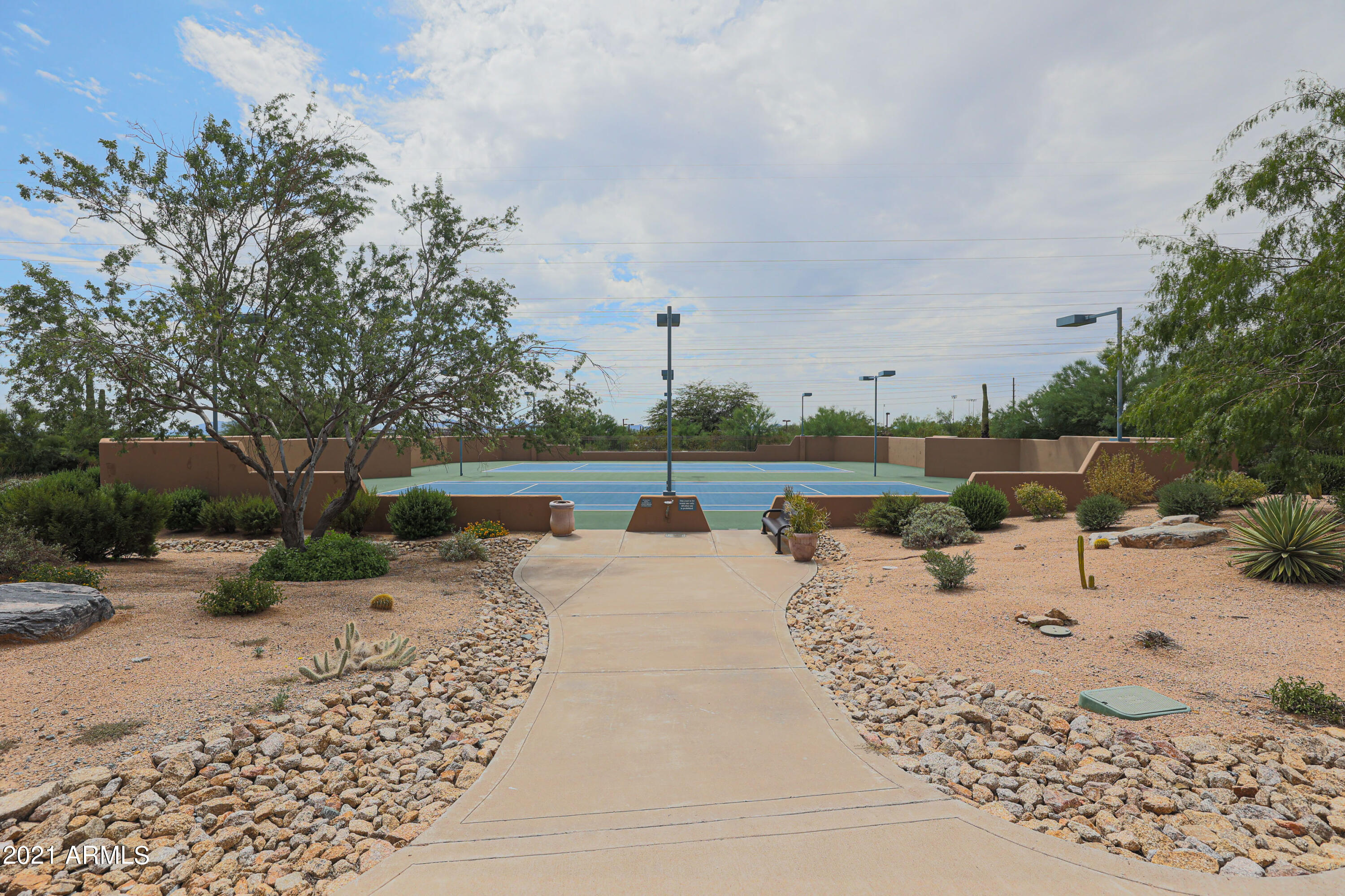 8261 E TAILSPIN Lane