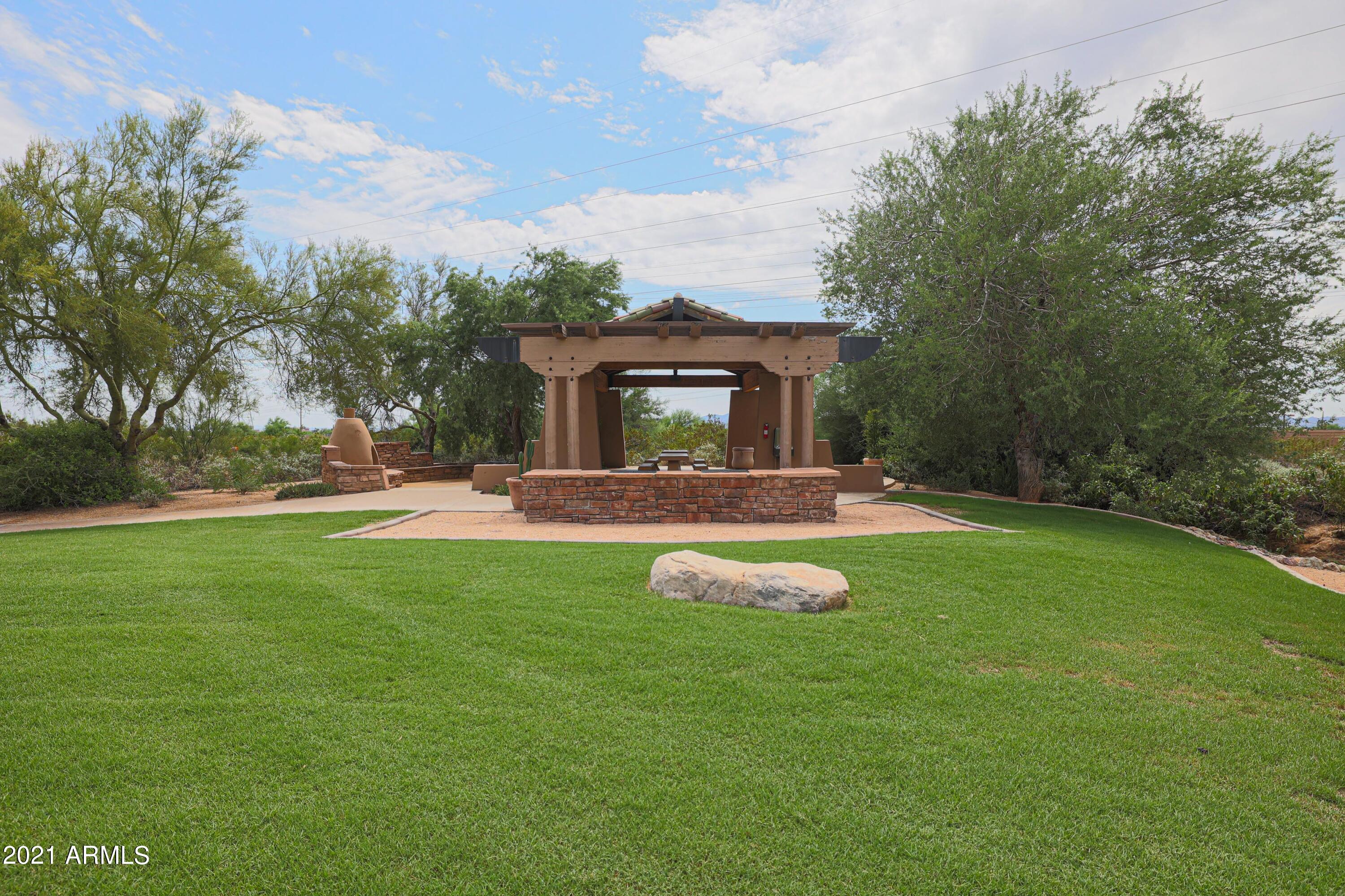 8261 E TAILSPIN Lane