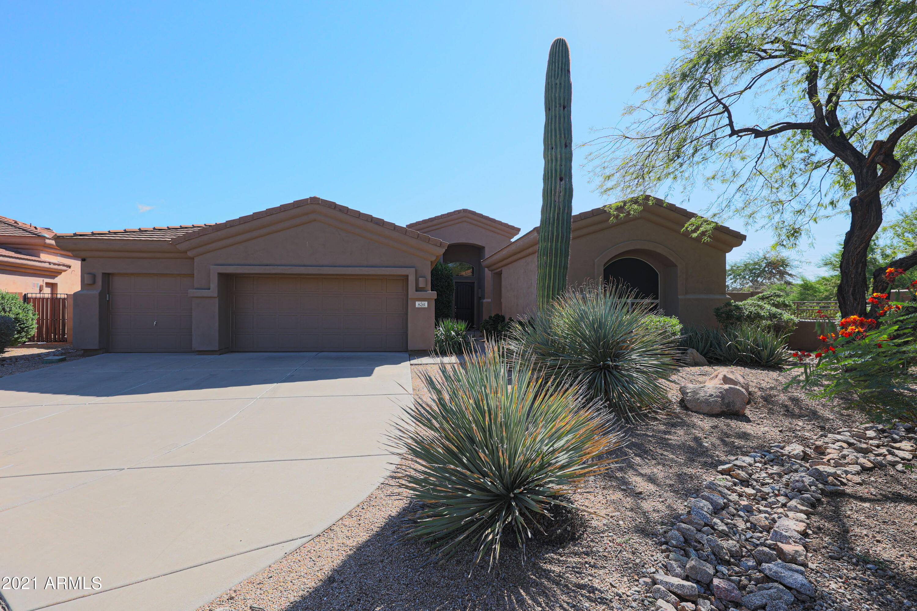 8261 E TAILSPIN Lane