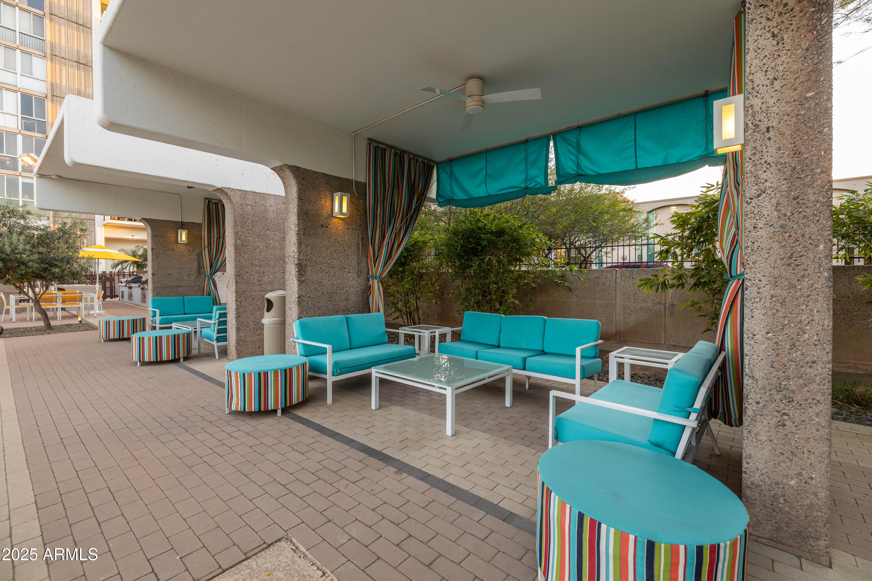 2323 N CENTRAL Avenue, 1502