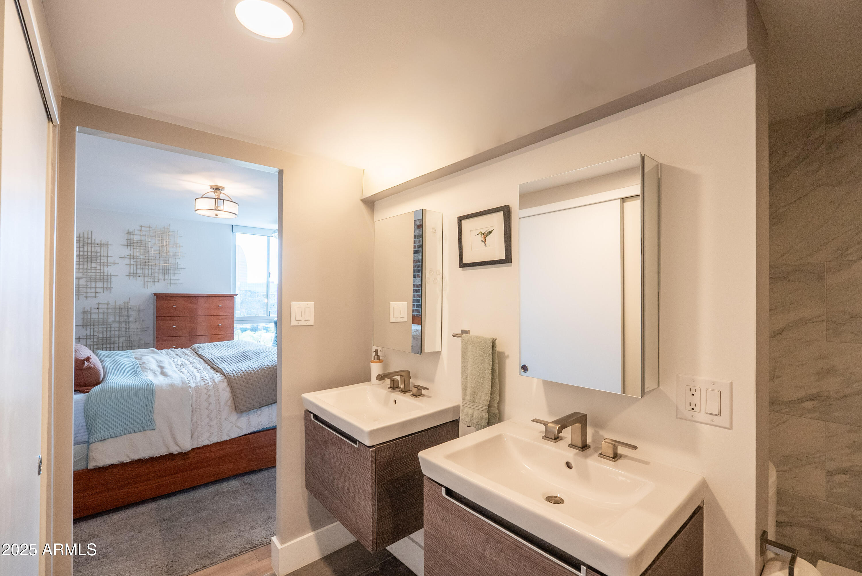 2323 N CENTRAL Avenue, 1502