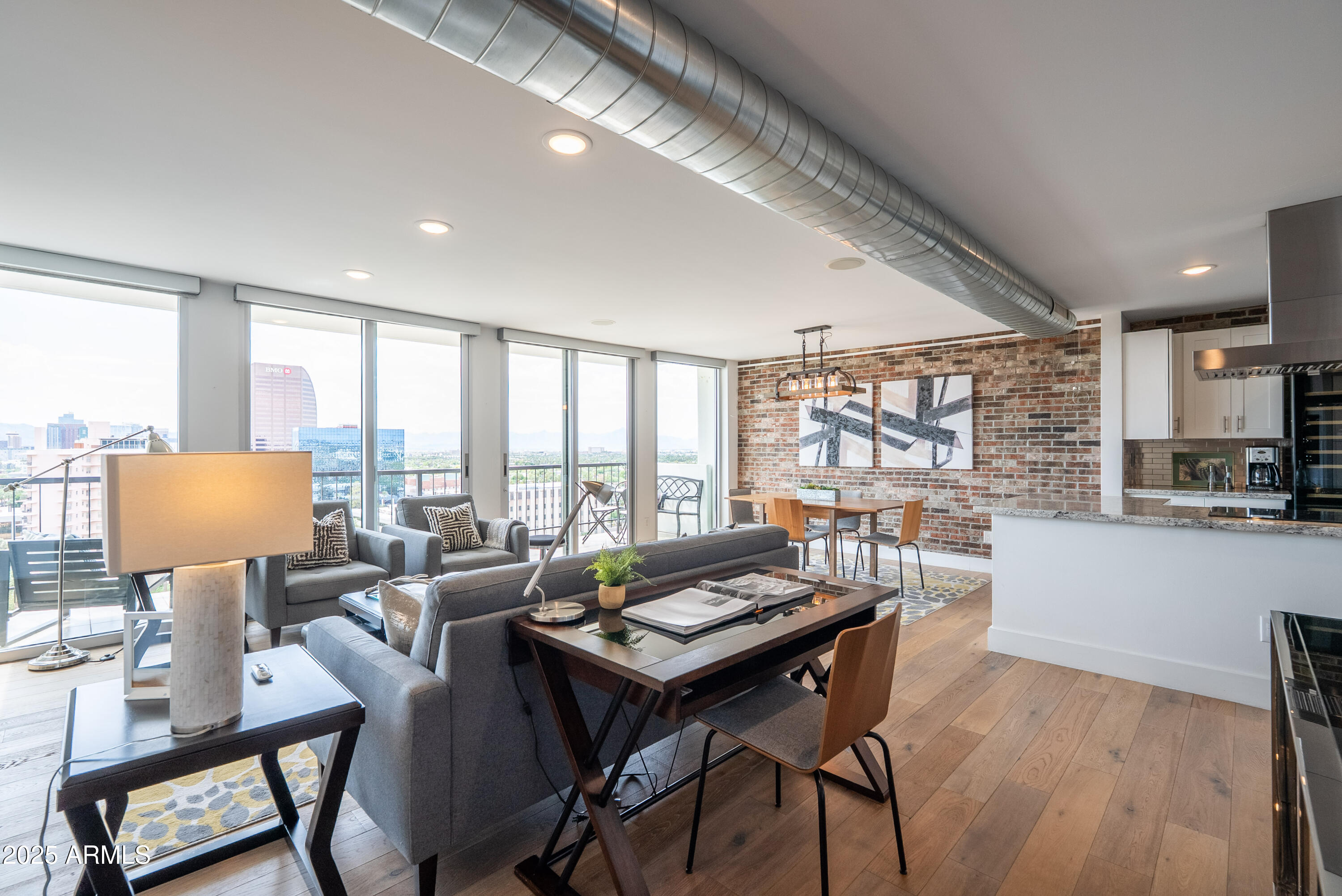 2323 N CENTRAL Avenue, 1502