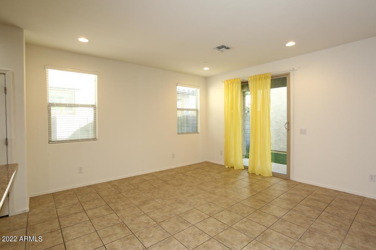 4717 E BETTY ELYSE Lane