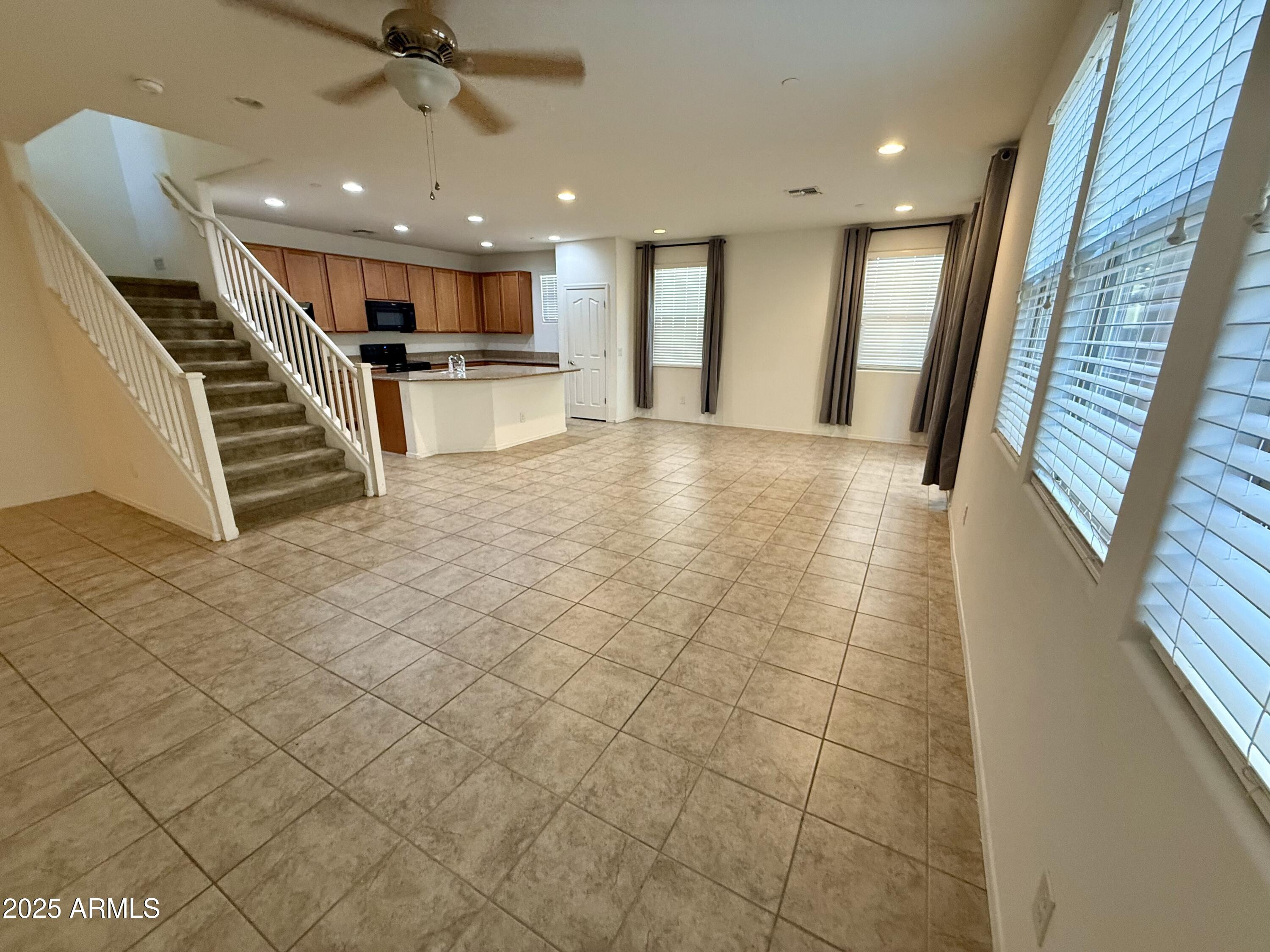 4717 E BETTY ELYSE Lane