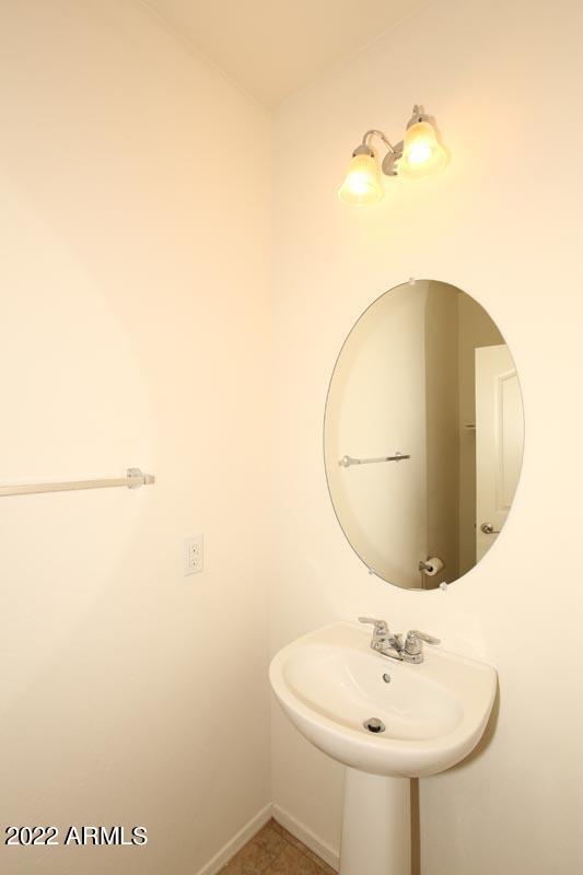 4717 E BETTY ELYSE Lane