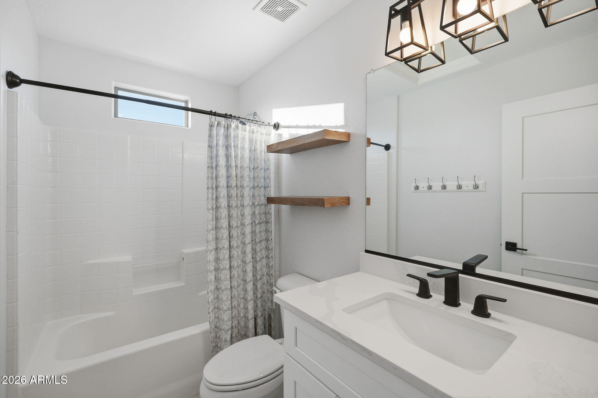 9918 E ESCONDIDO Avenue