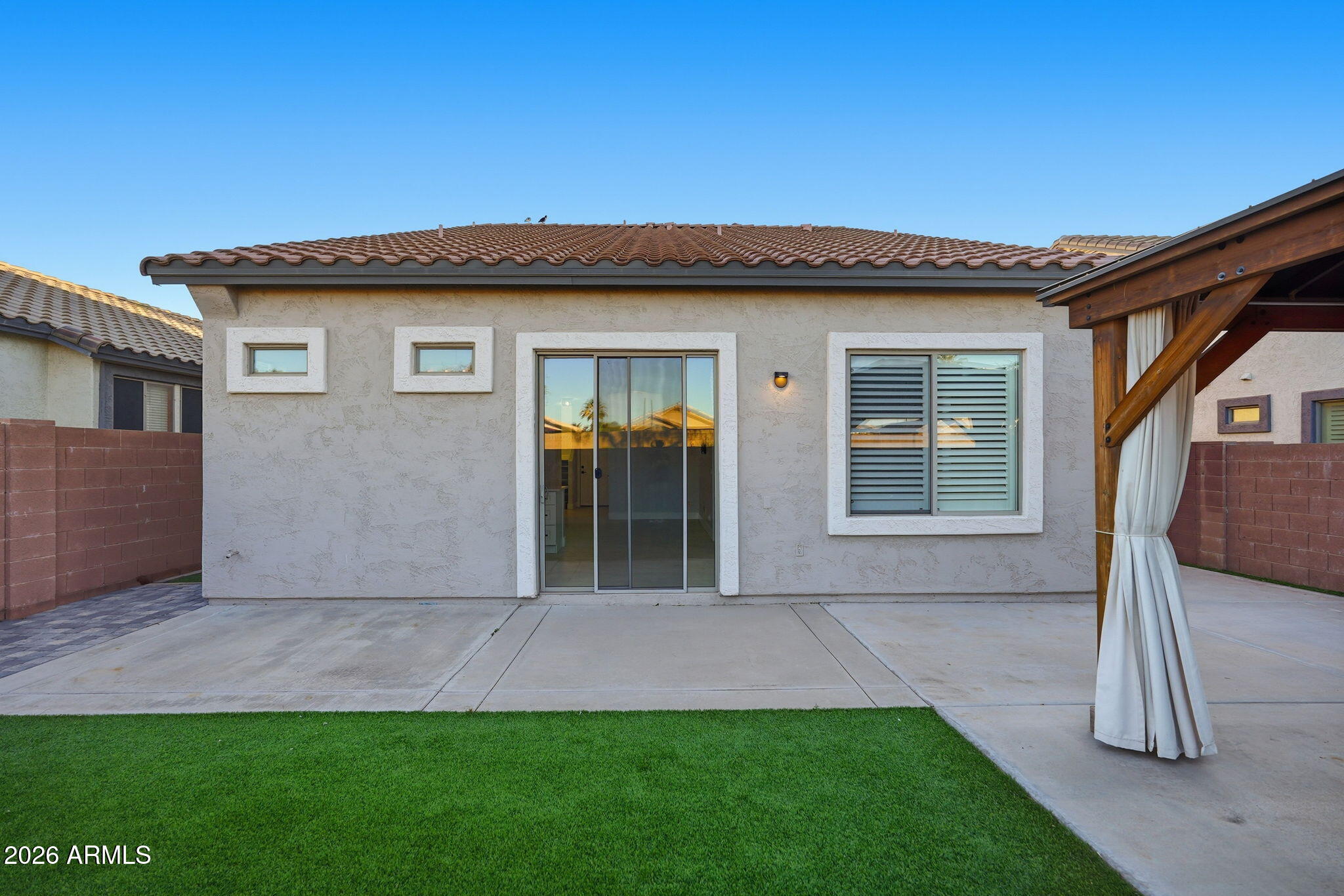 9918 E ESCONDIDO Avenue