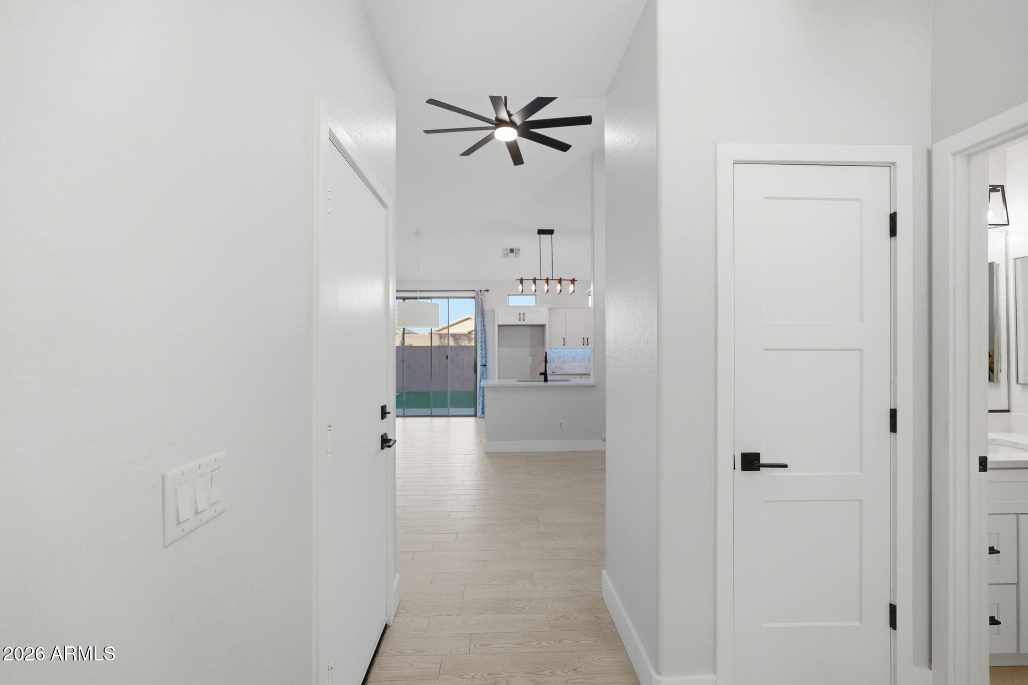 9918 E ESCONDIDO Avenue