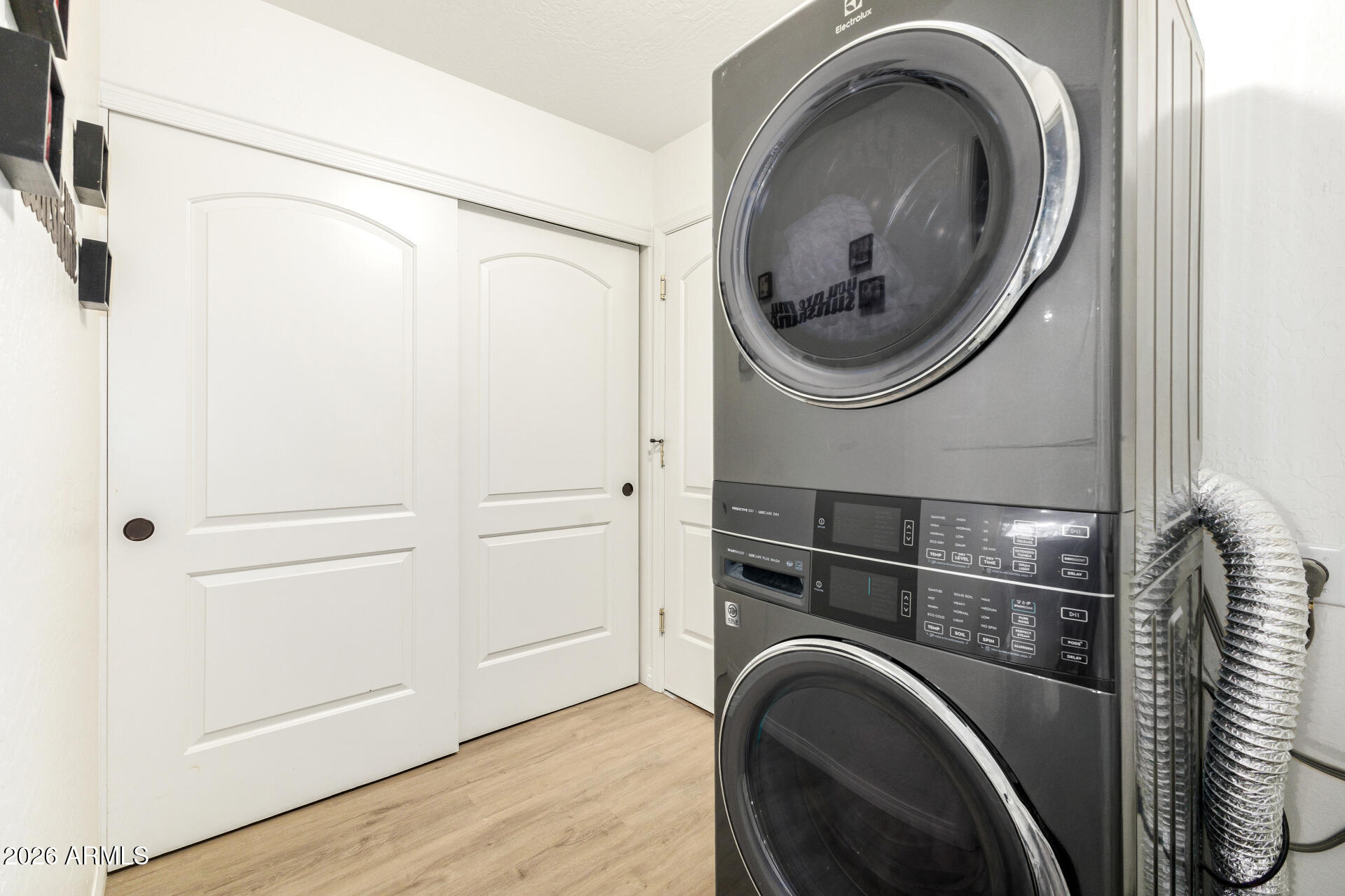 25555 N Windy Walk Drive 60