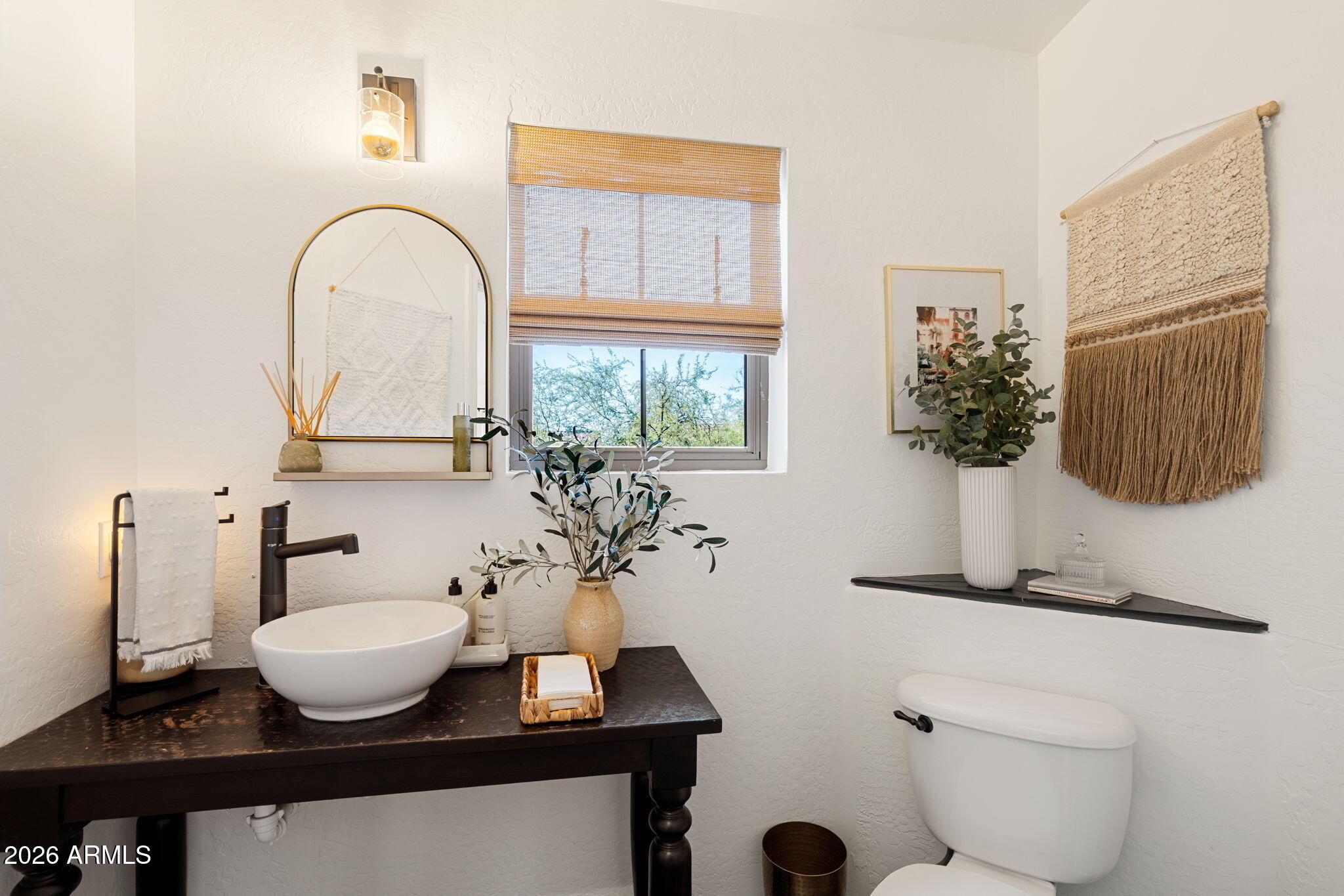 10212 E BETONY Drive