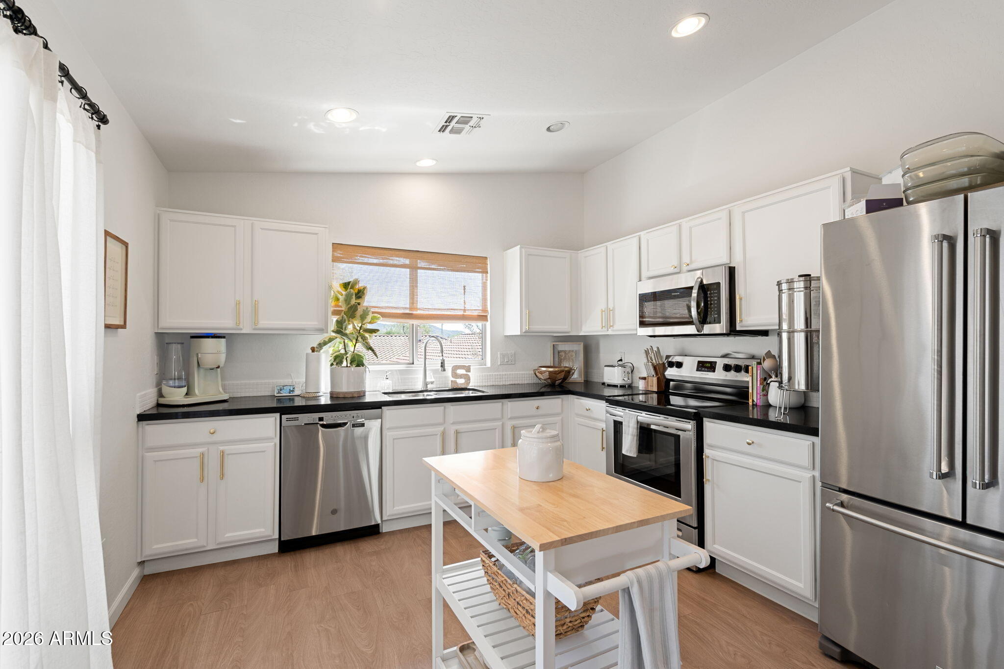 10212 E BETONY Drive