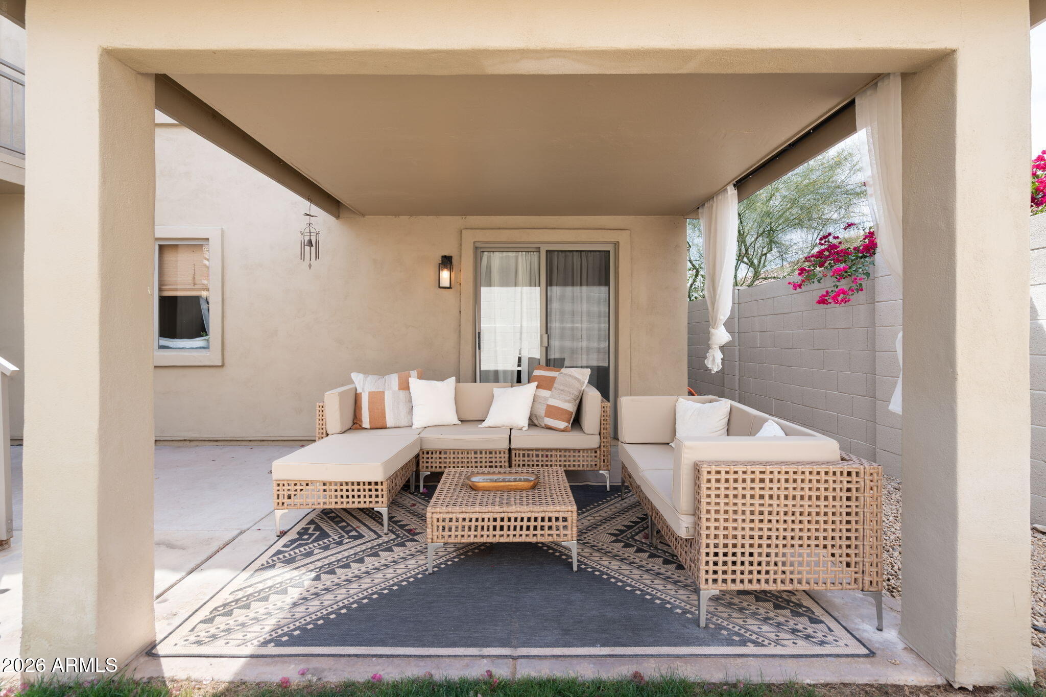 10212 E BETONY Drive