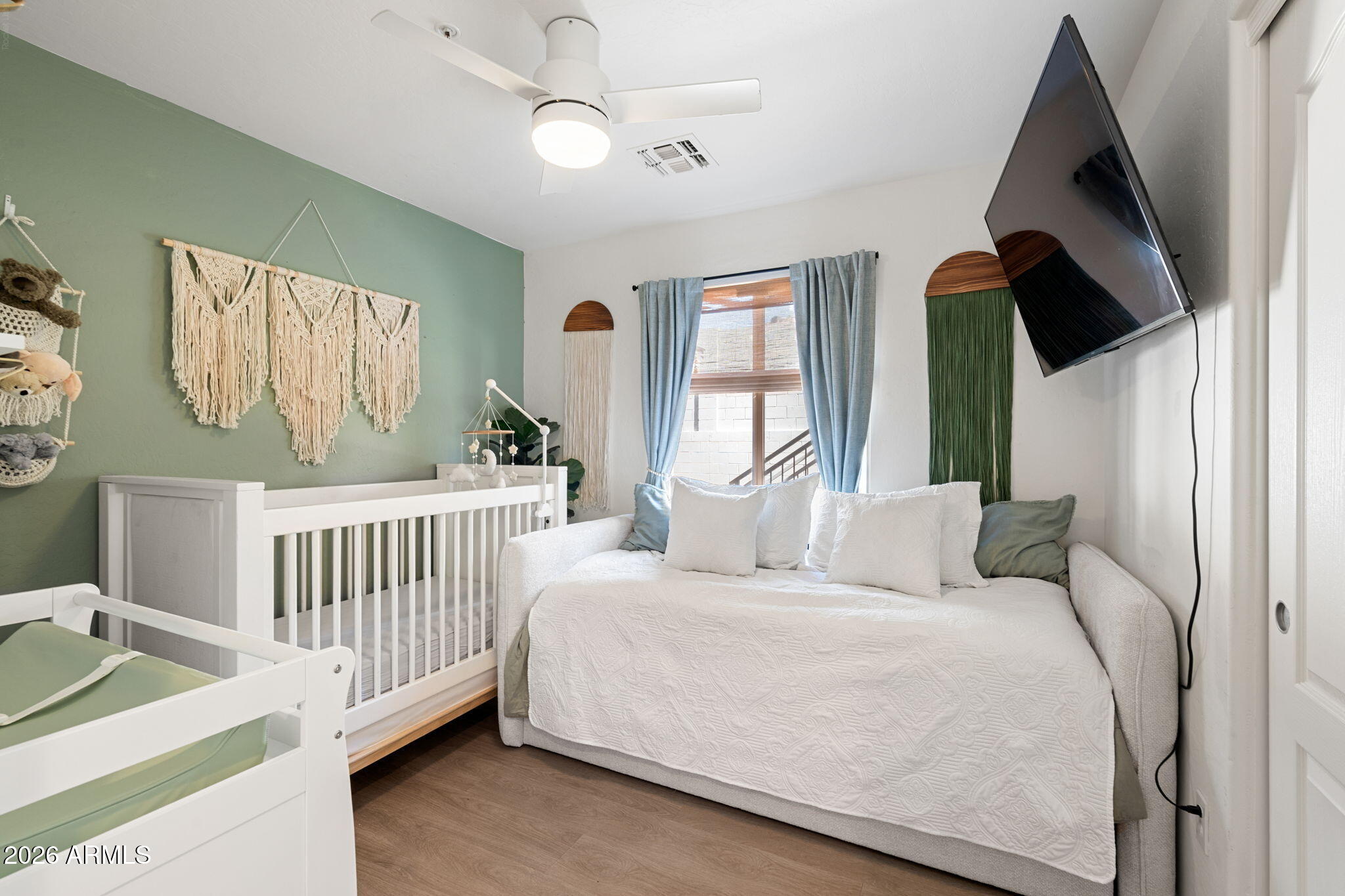 10212 E BETONY Drive