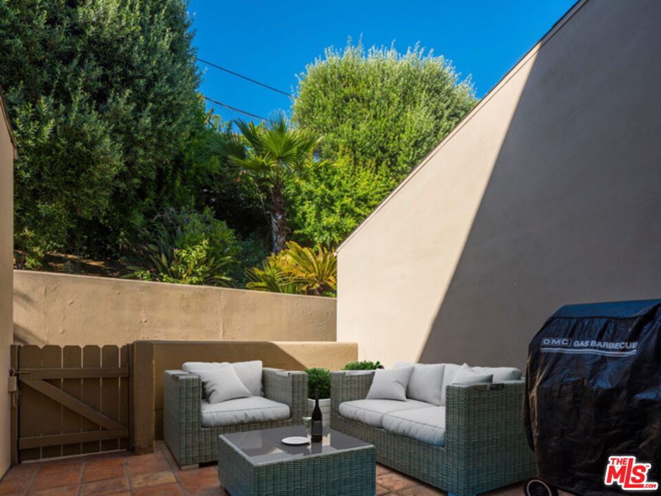 3023 BERKELEY AVE Unit: 8