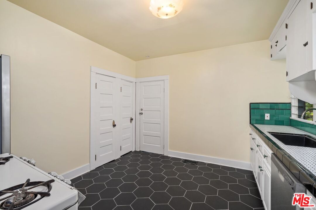 362 N Avenue 57