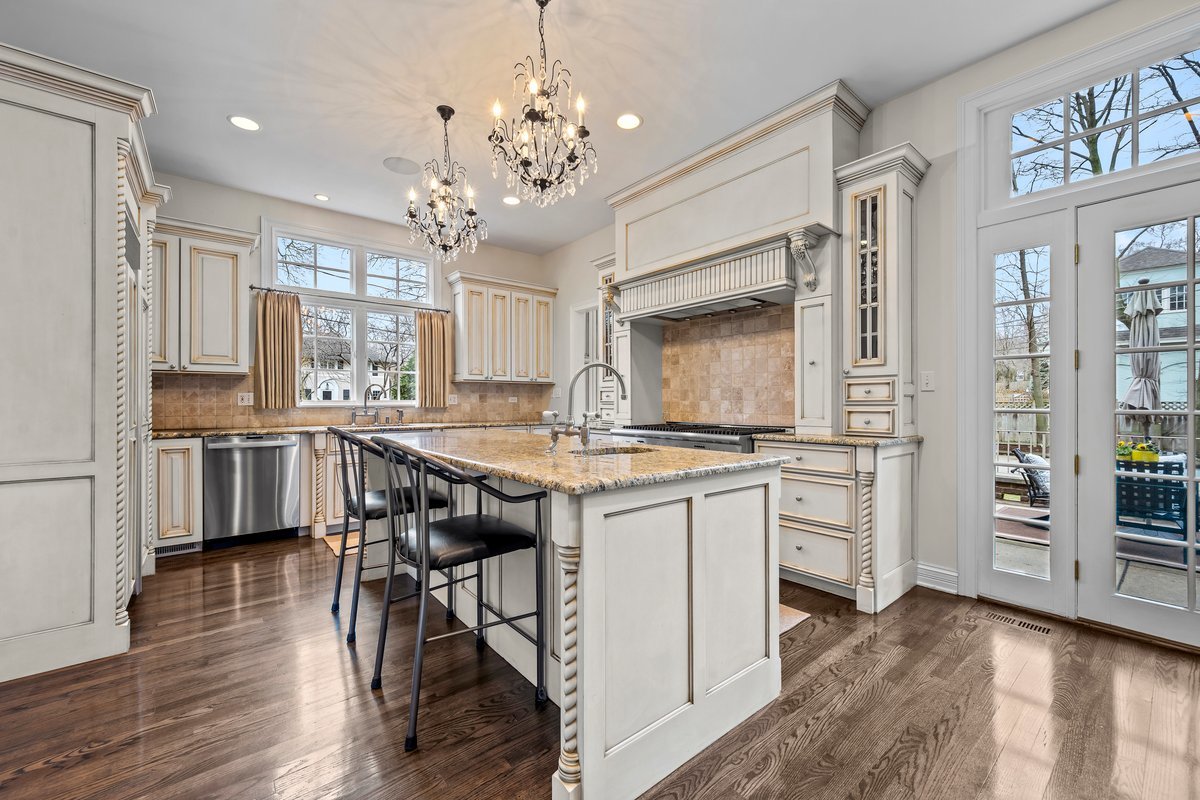 410 CEDAR Street
