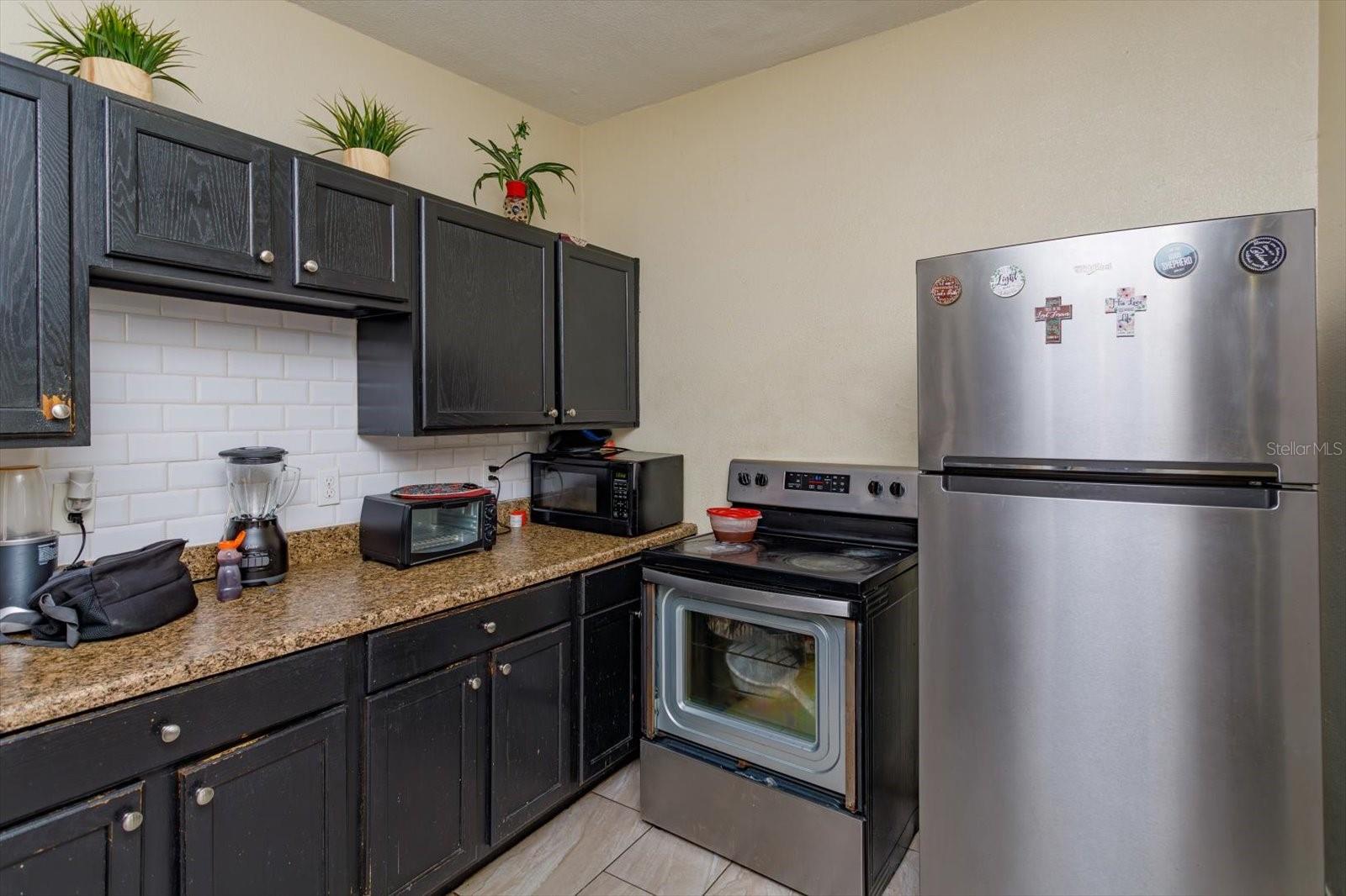 2811 ORANGE CENTER BLVD