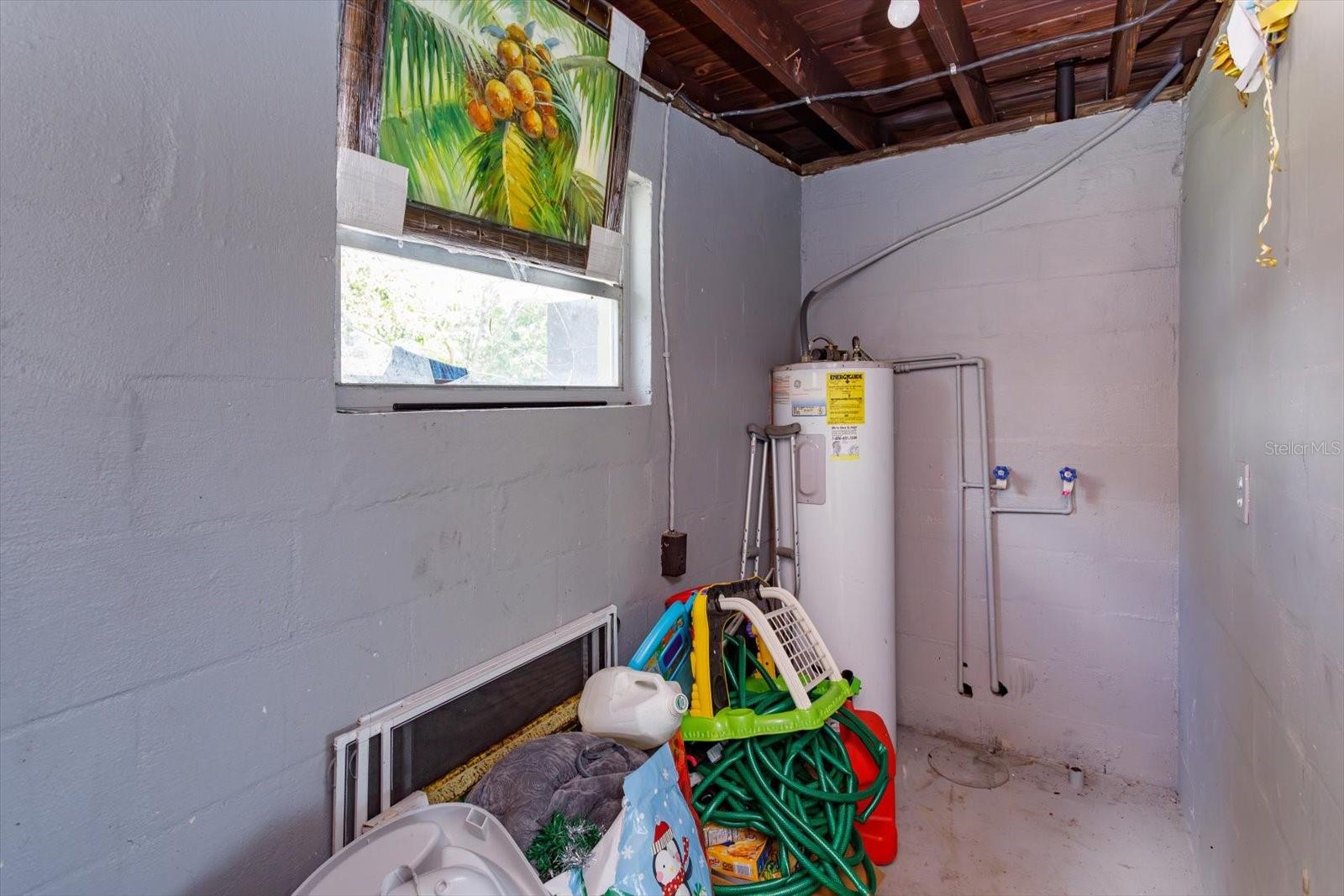 2811 ORANGE CENTER BLVD