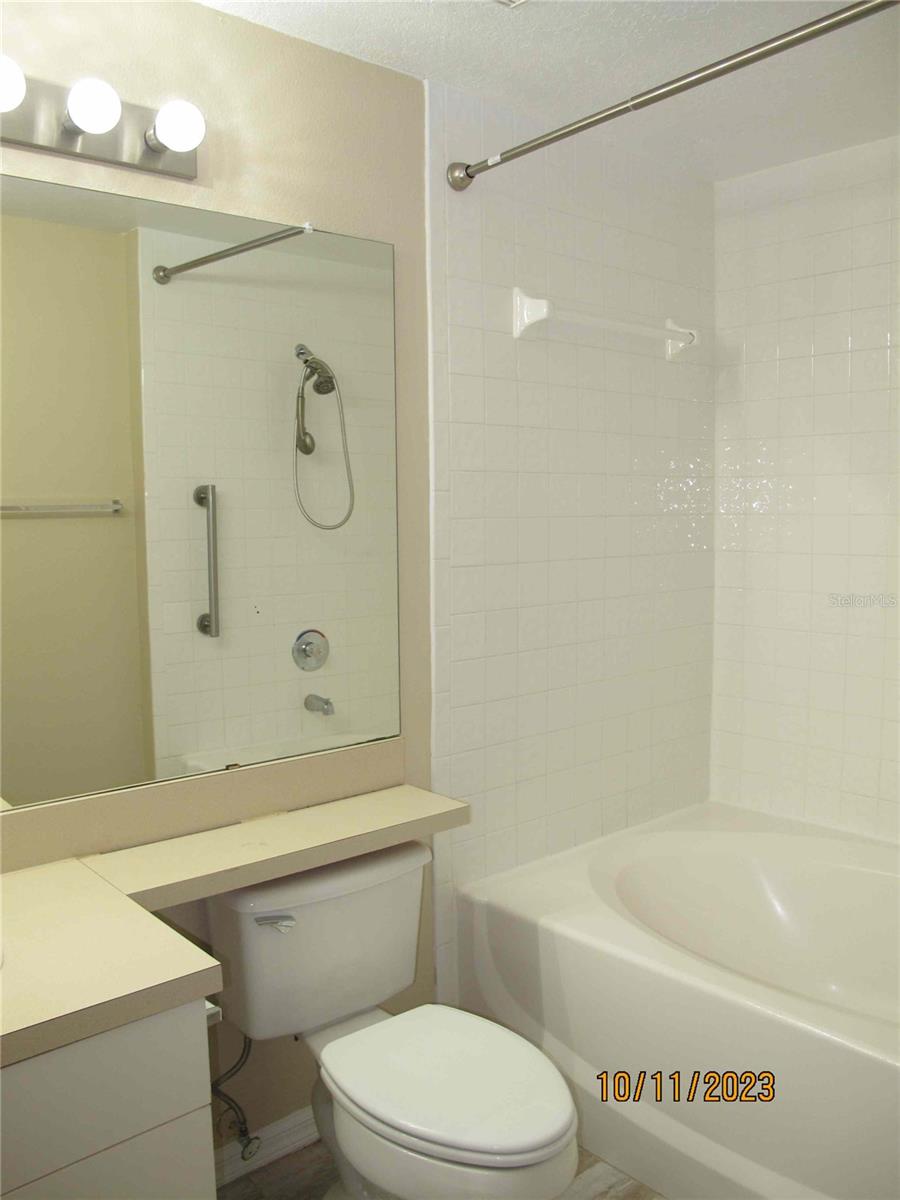 5530 METROWEST BLVD #203