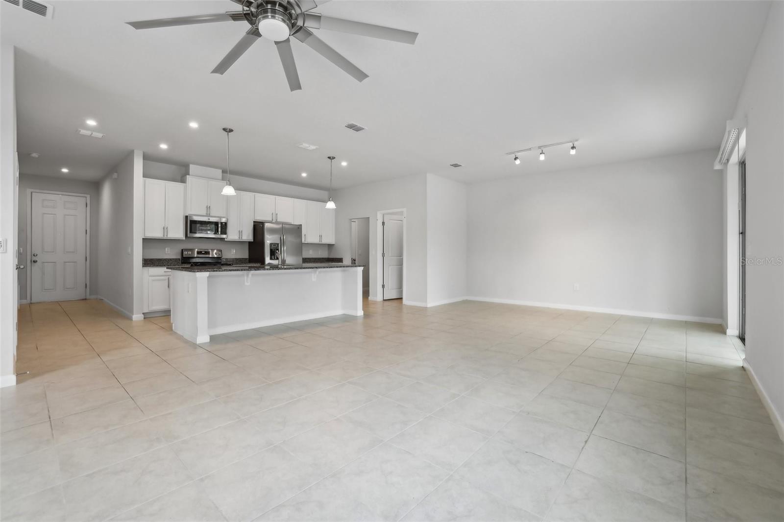 3066 SLOUGH CREEK DR