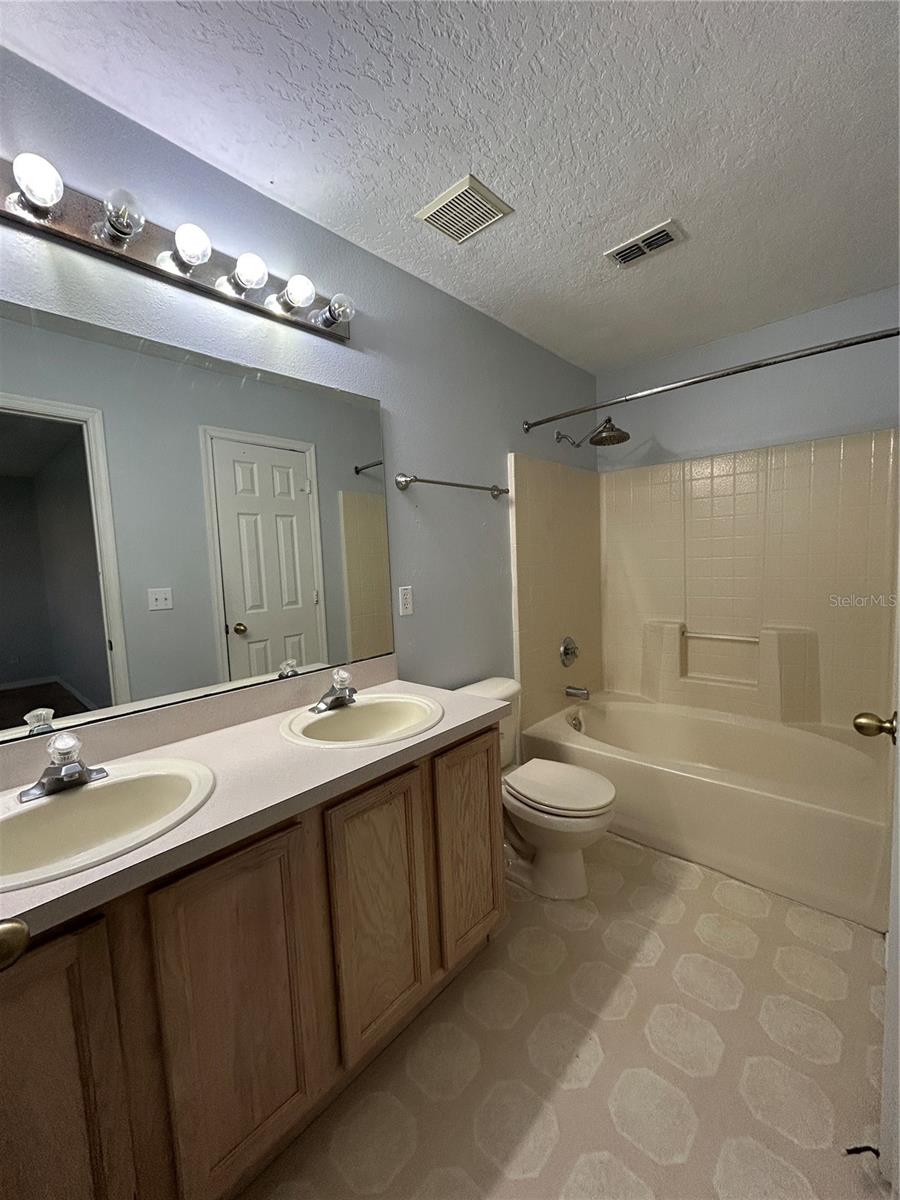 15279 SUGARGROVE WAY