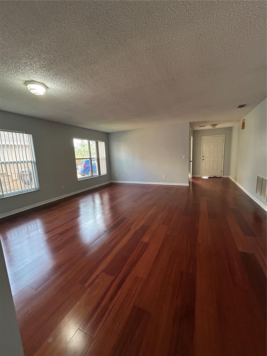 15279 SUGARGROVE WAY