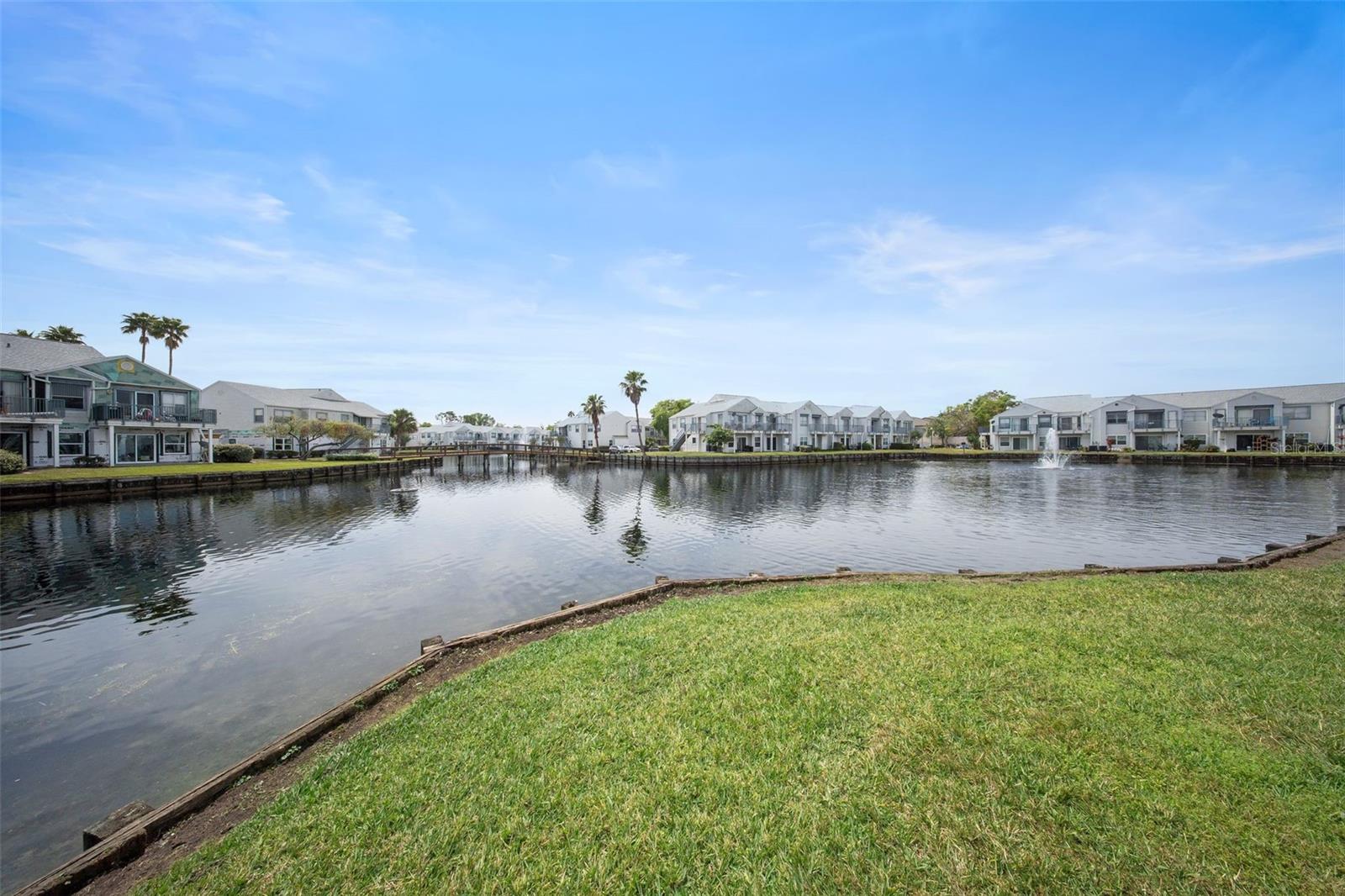 2528 WOODGATE BLVD #101