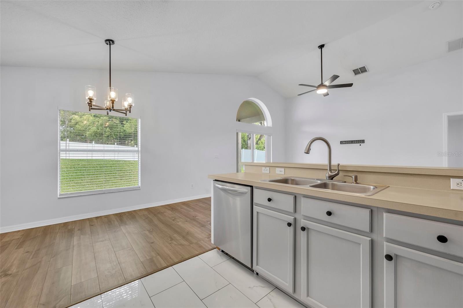 131 CALABRIA SPRINGS CV