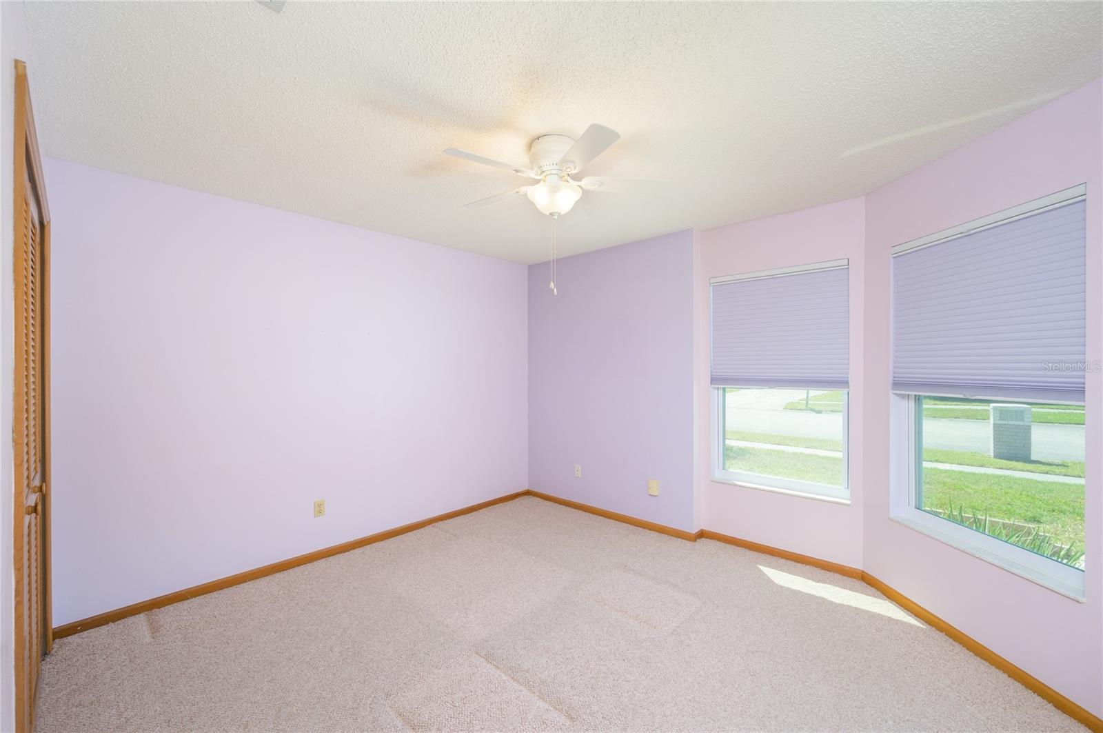 4216 CRICKET HOLLOW CV