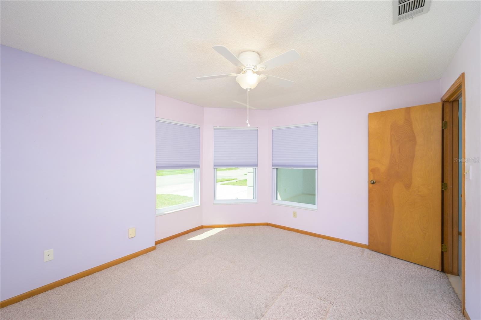 4216 CRICKET HOLLOW CV