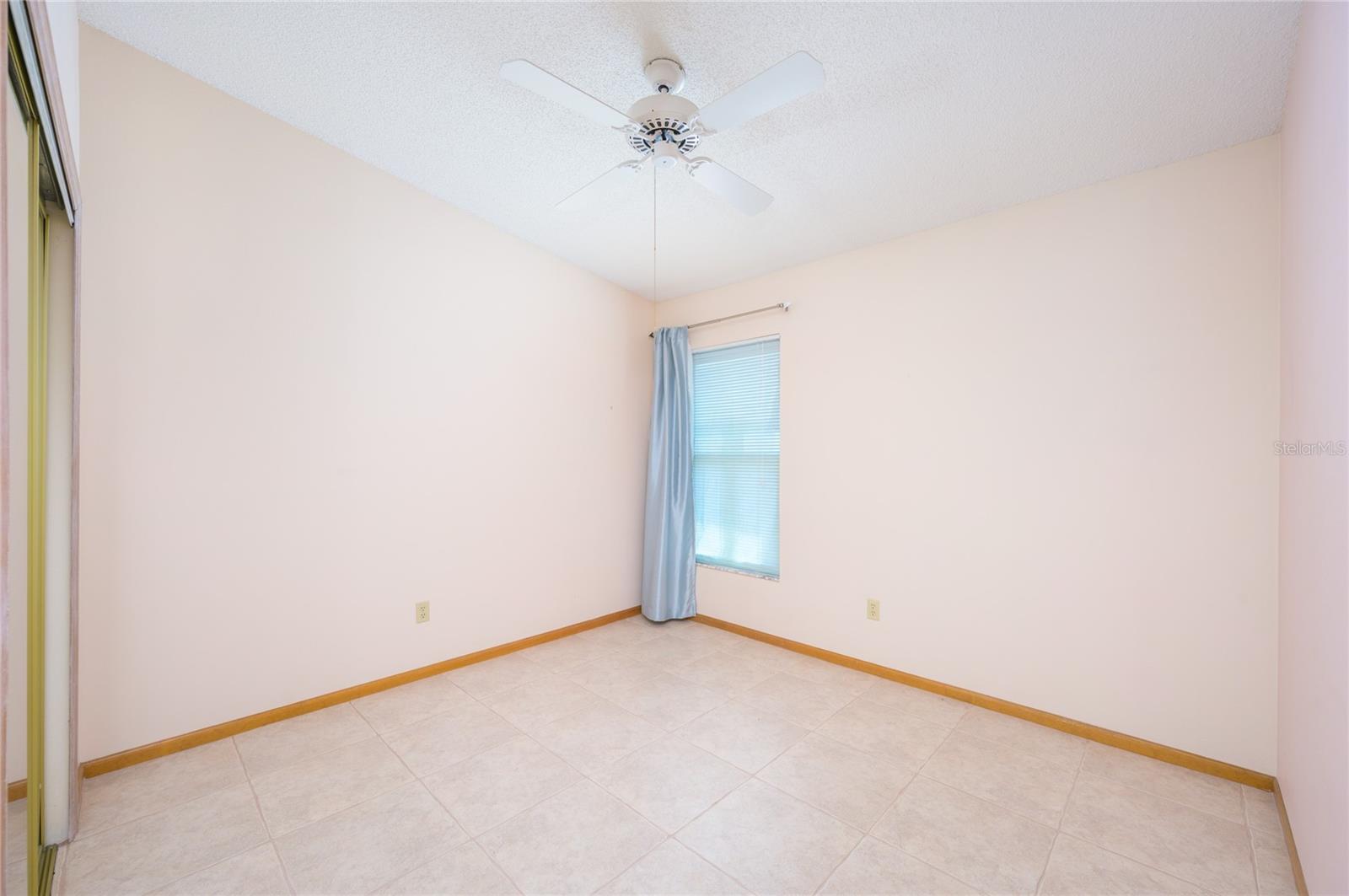 4216 CRICKET HOLLOW CV