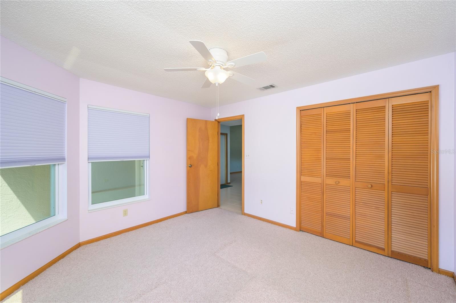 4216 CRICKET HOLLOW CV