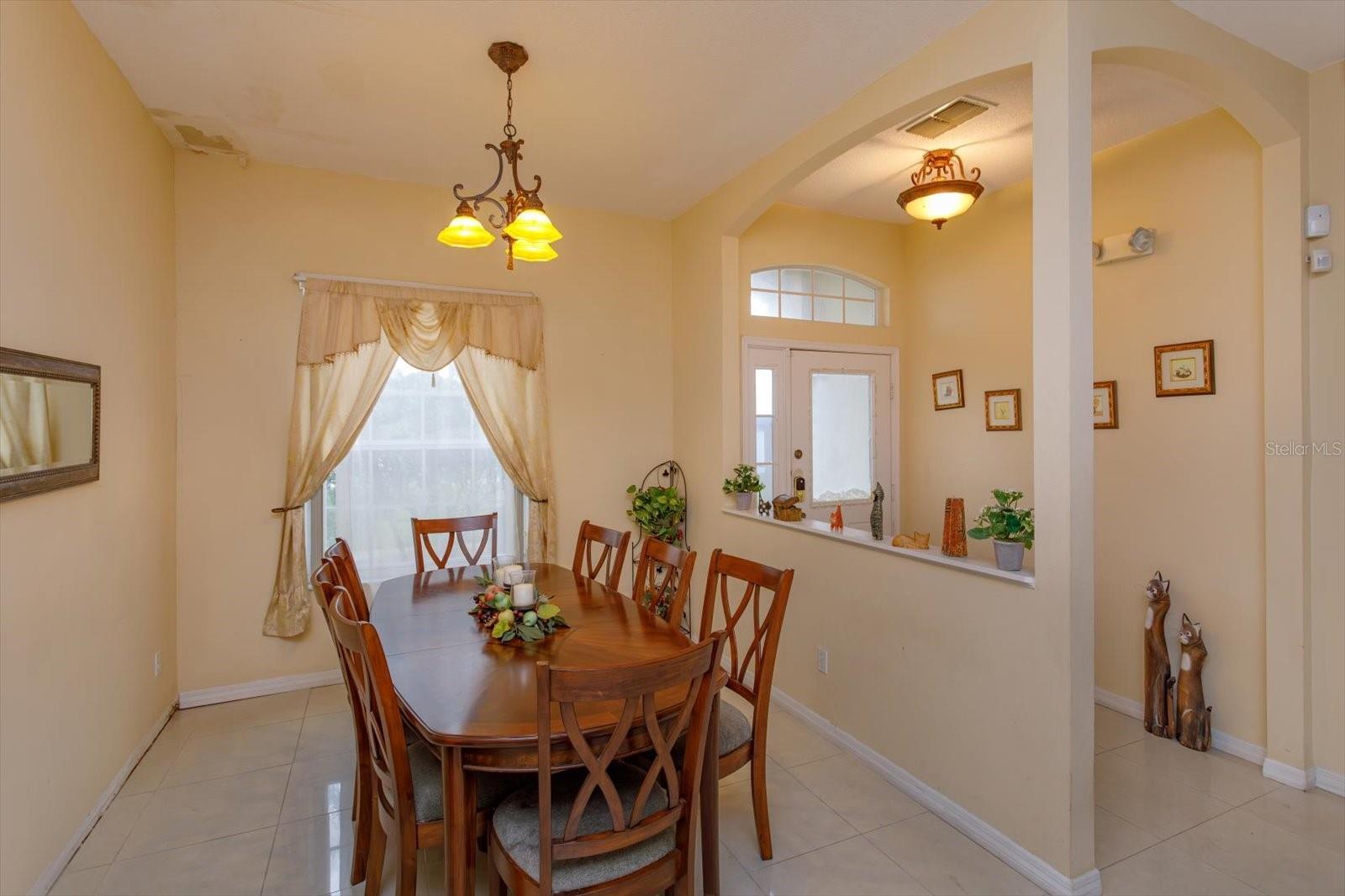 244 BALLYSHANNON DR