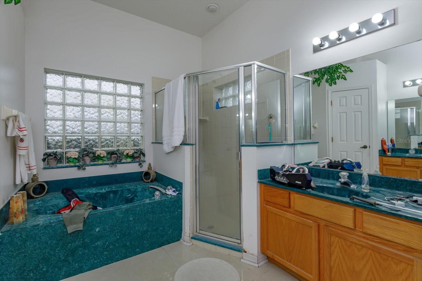 244 BALLYSHANNON DR