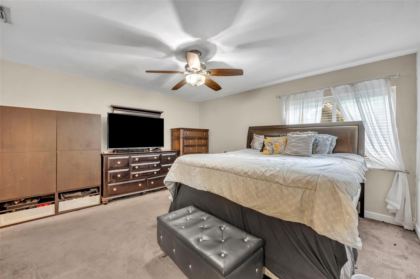 7252 HARBOR HEIGHTS CIR