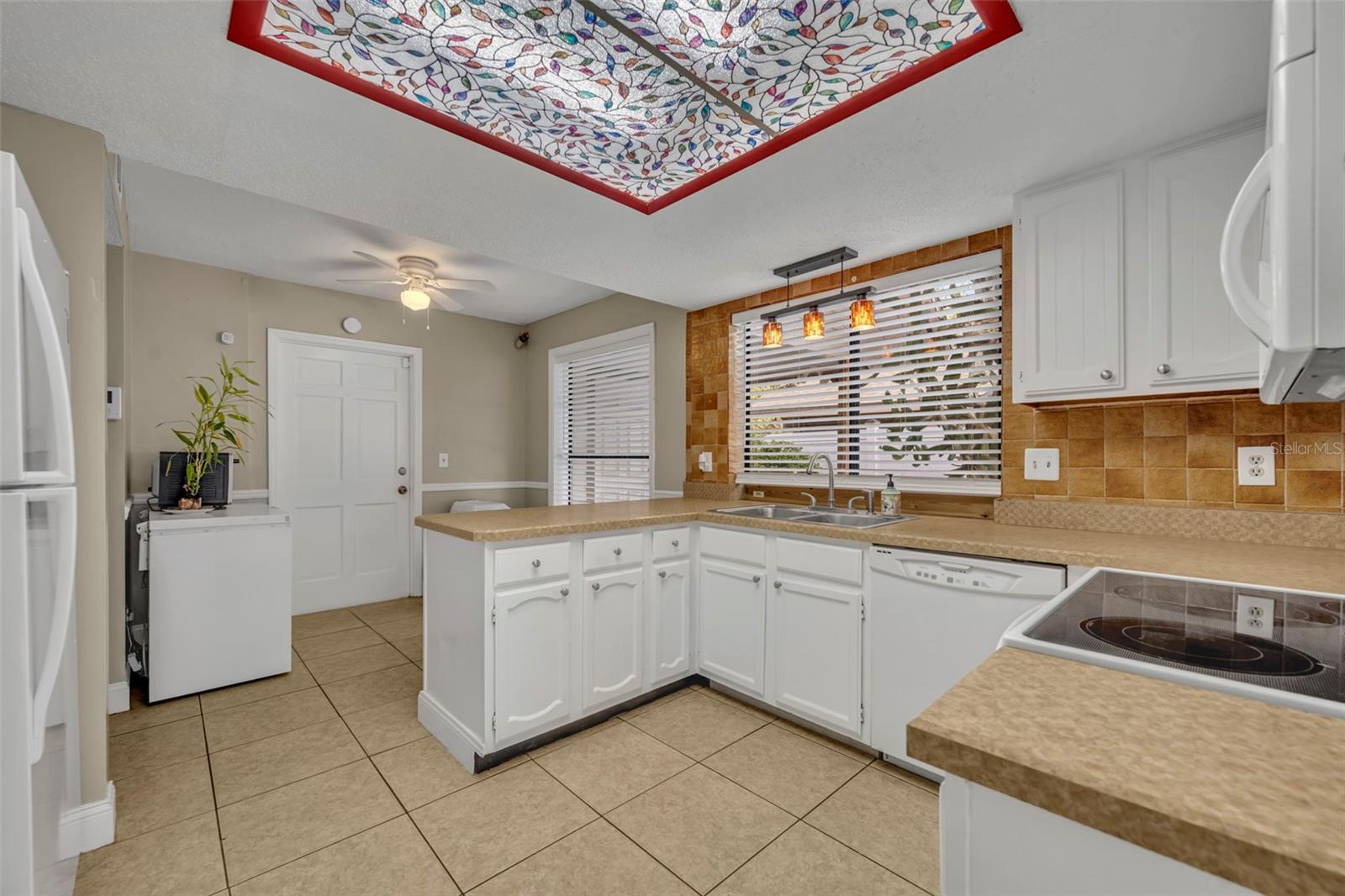 2205 WINSLOW CIR