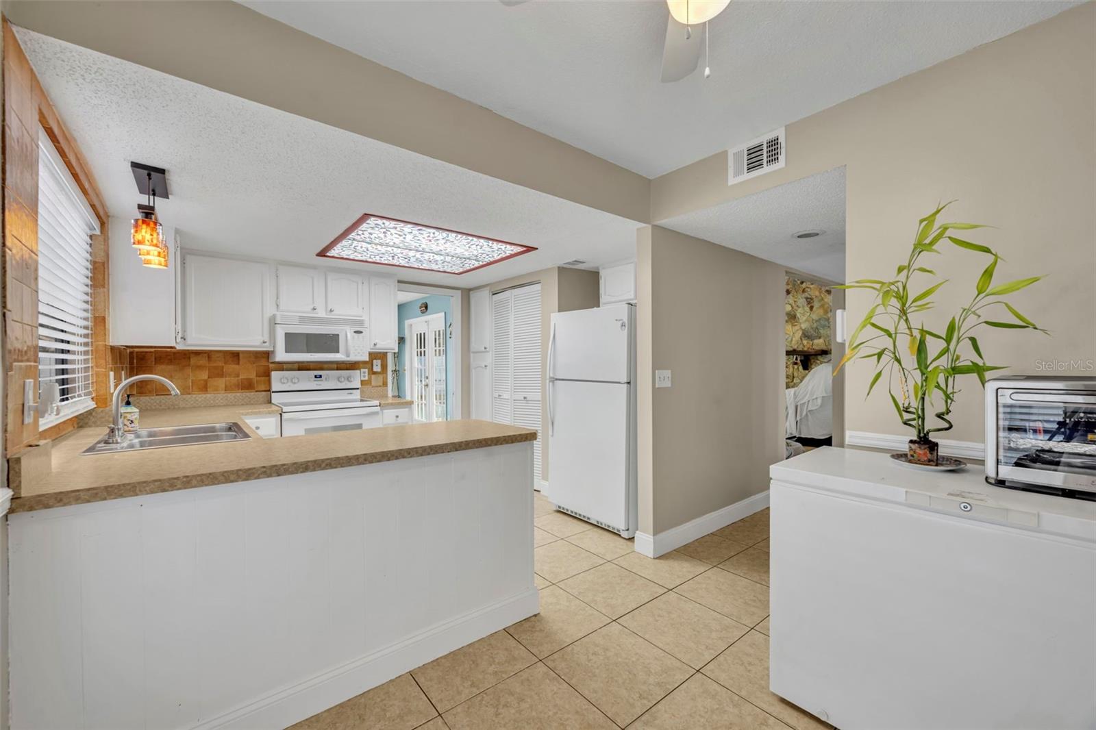 2205 WINSLOW CIR