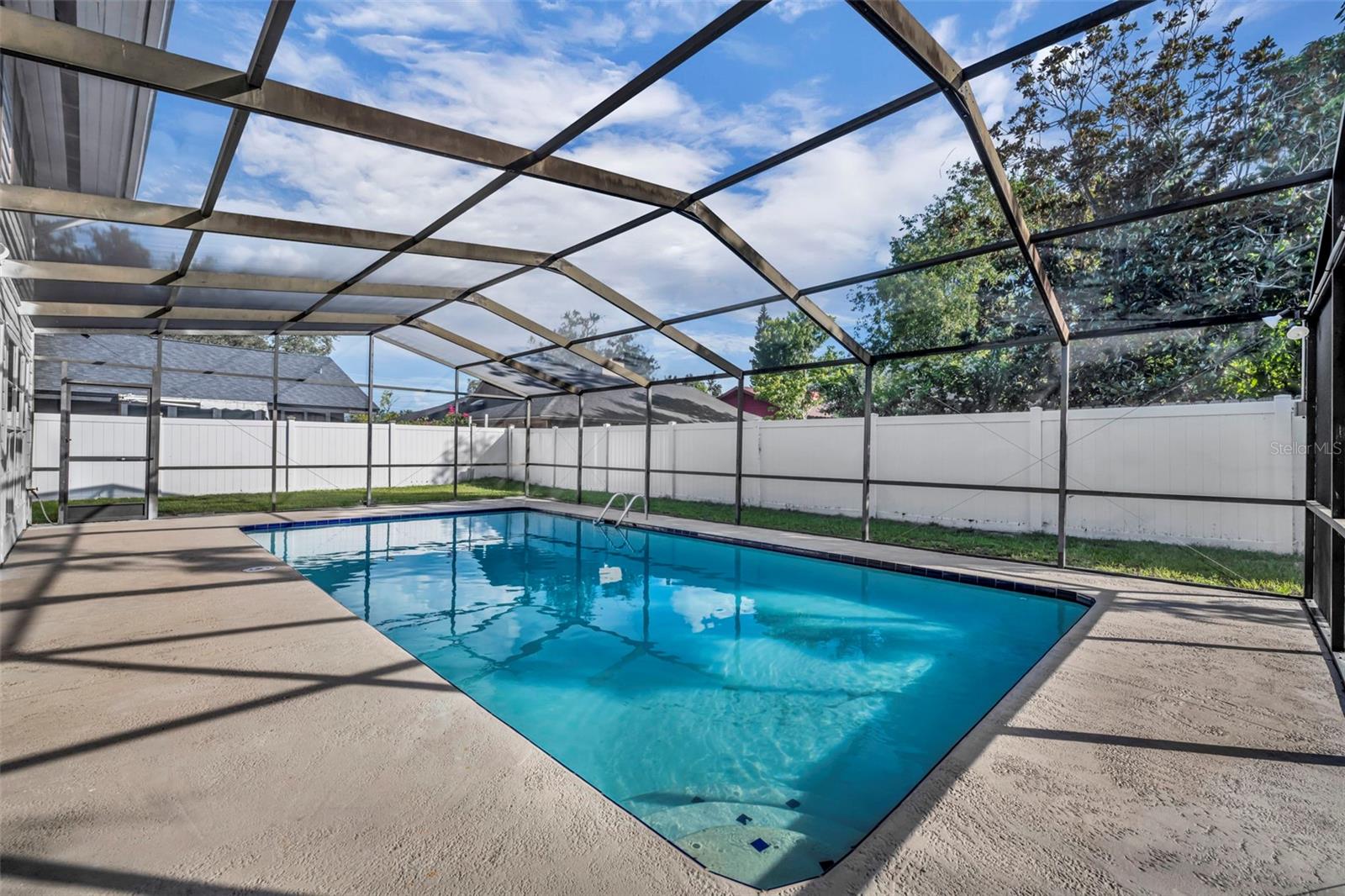 2205 WINSLOW CIR