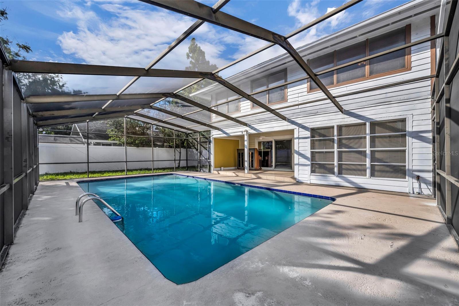 2205 WINSLOW CIR