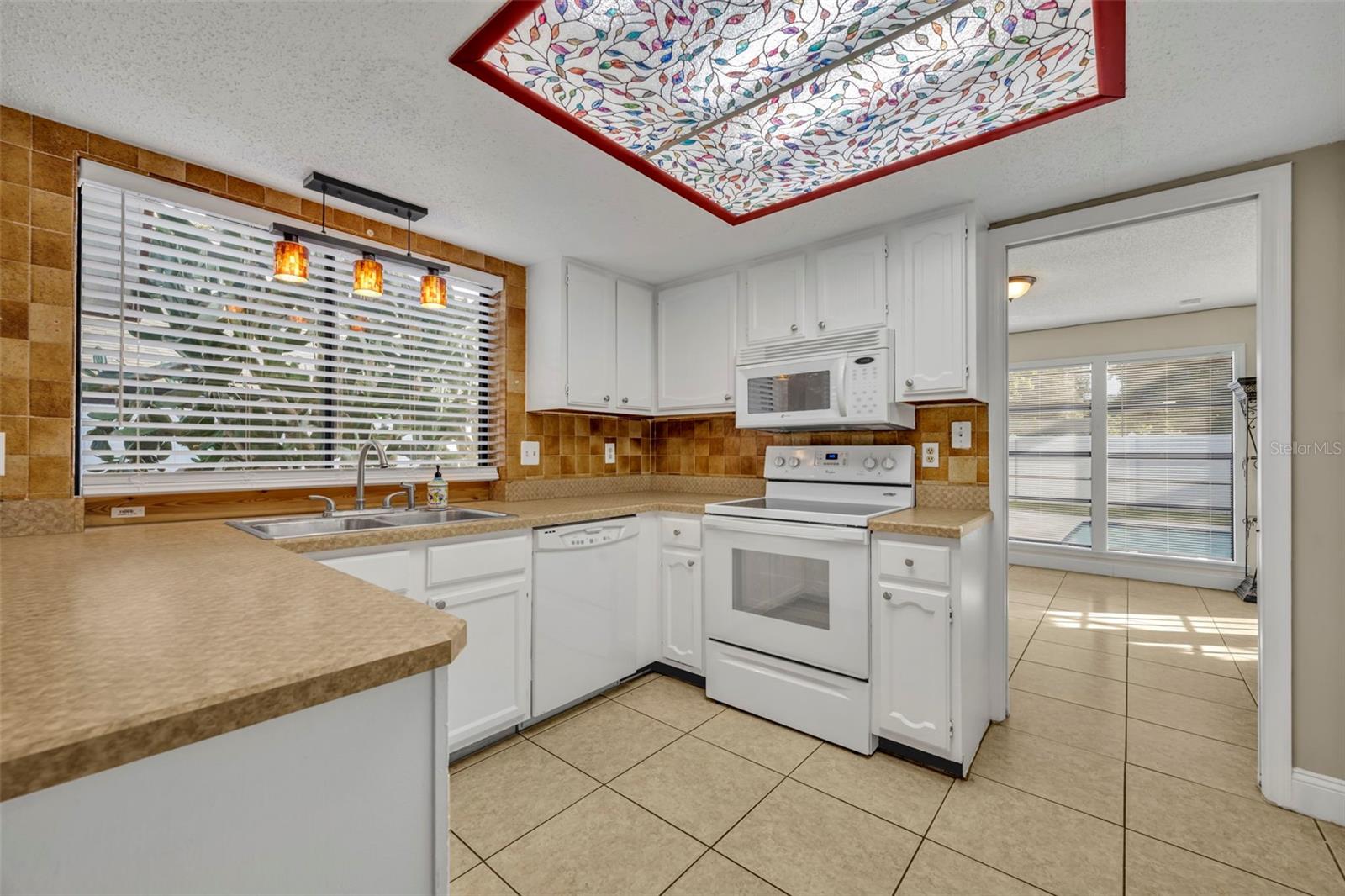 2205 WINSLOW CIR