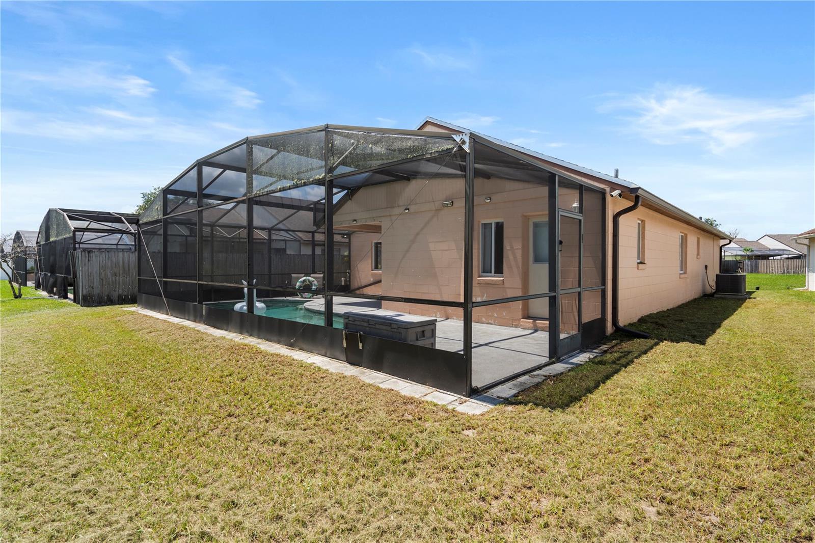 2553 MONTEGO BAY BLVD