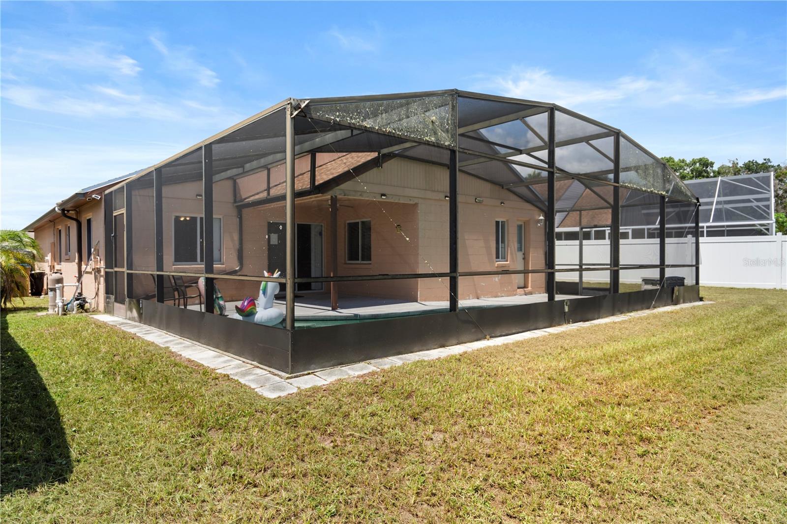 2553 MONTEGO BAY BLVD