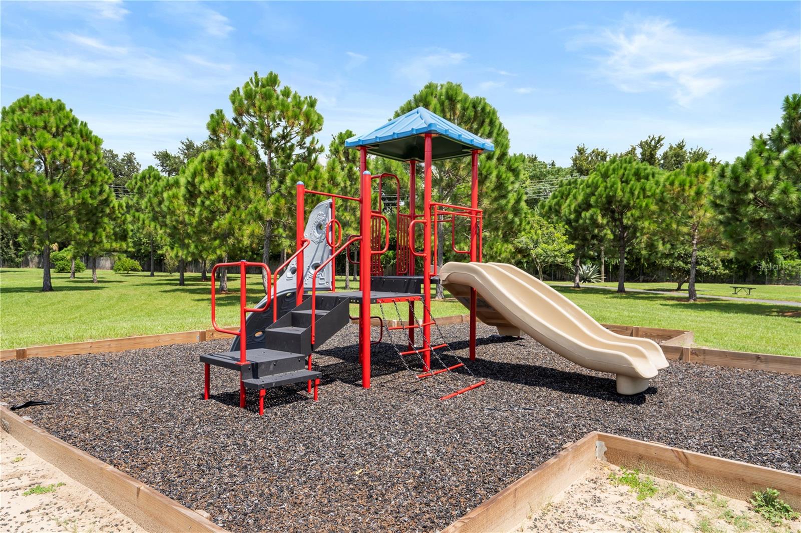 2553 MONTEGO BAY BLVD