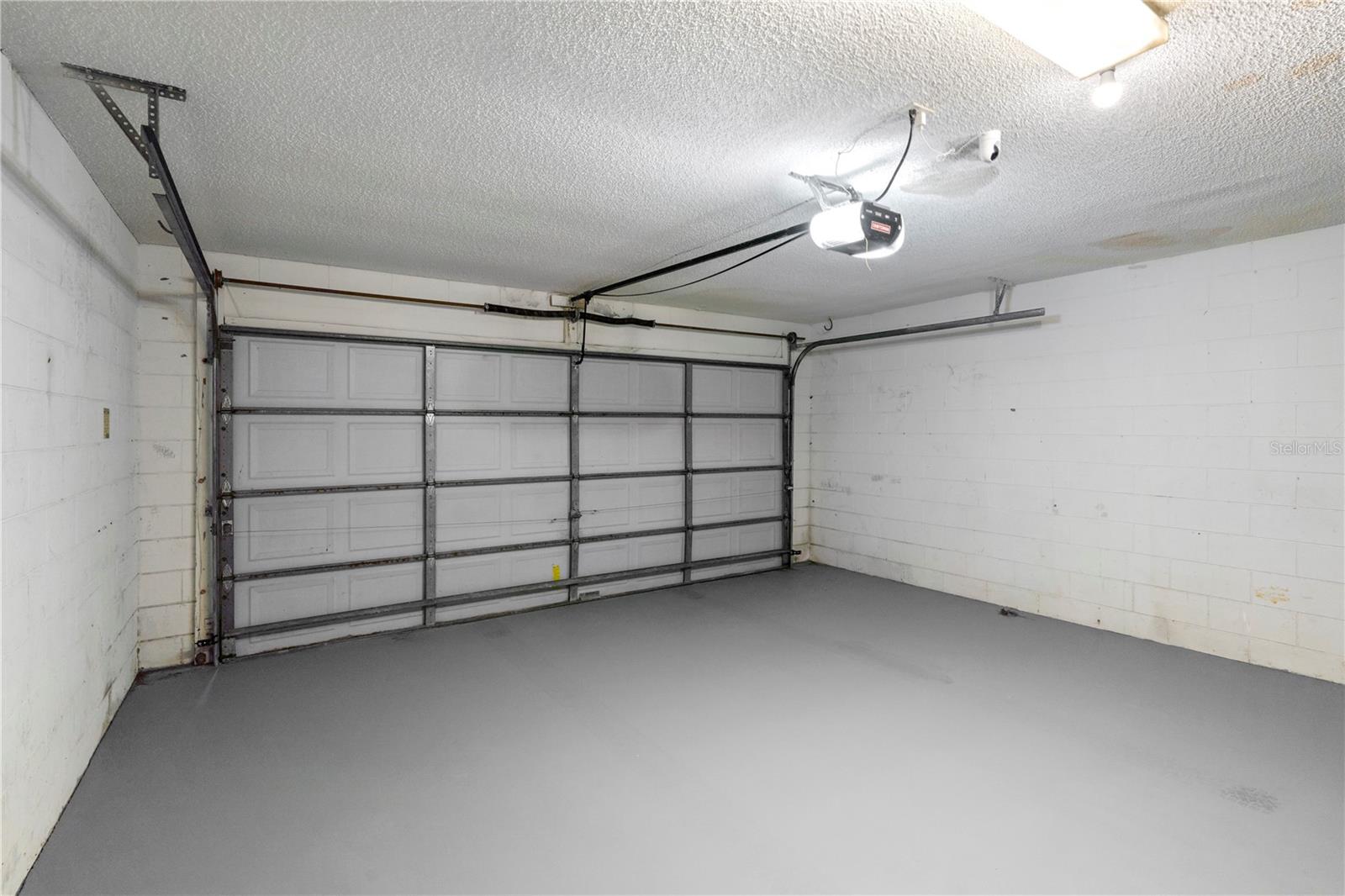 2553 MONTEGO BAY BLVD