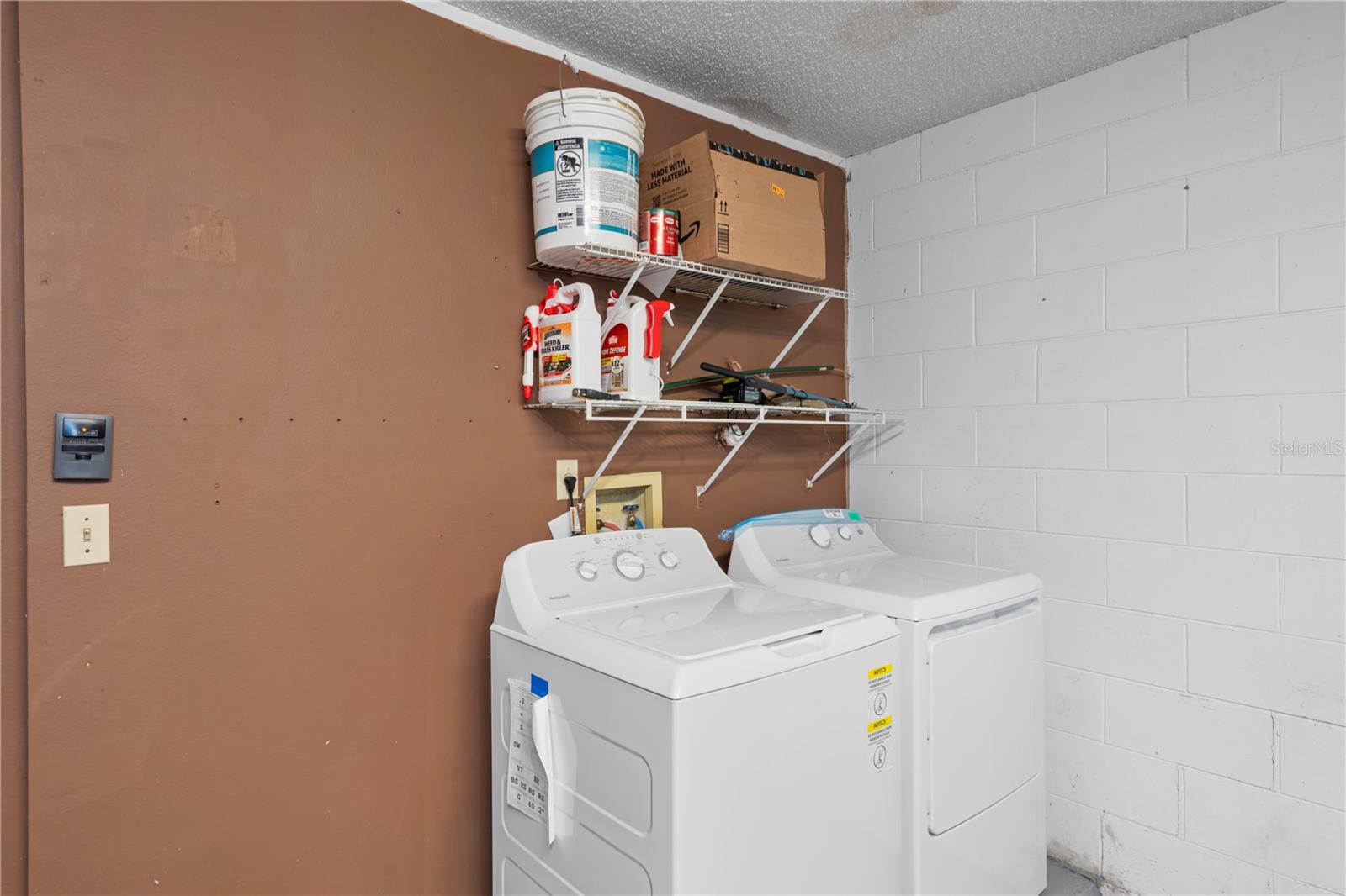 2553 MONTEGO BAY BLVD