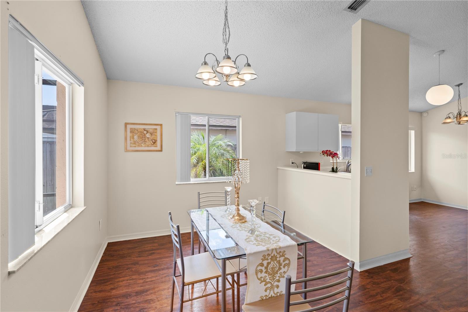 2553 MONTEGO BAY BLVD