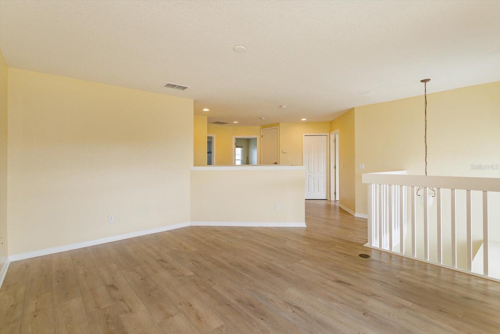 18172 THORNHILL GRAND CIR