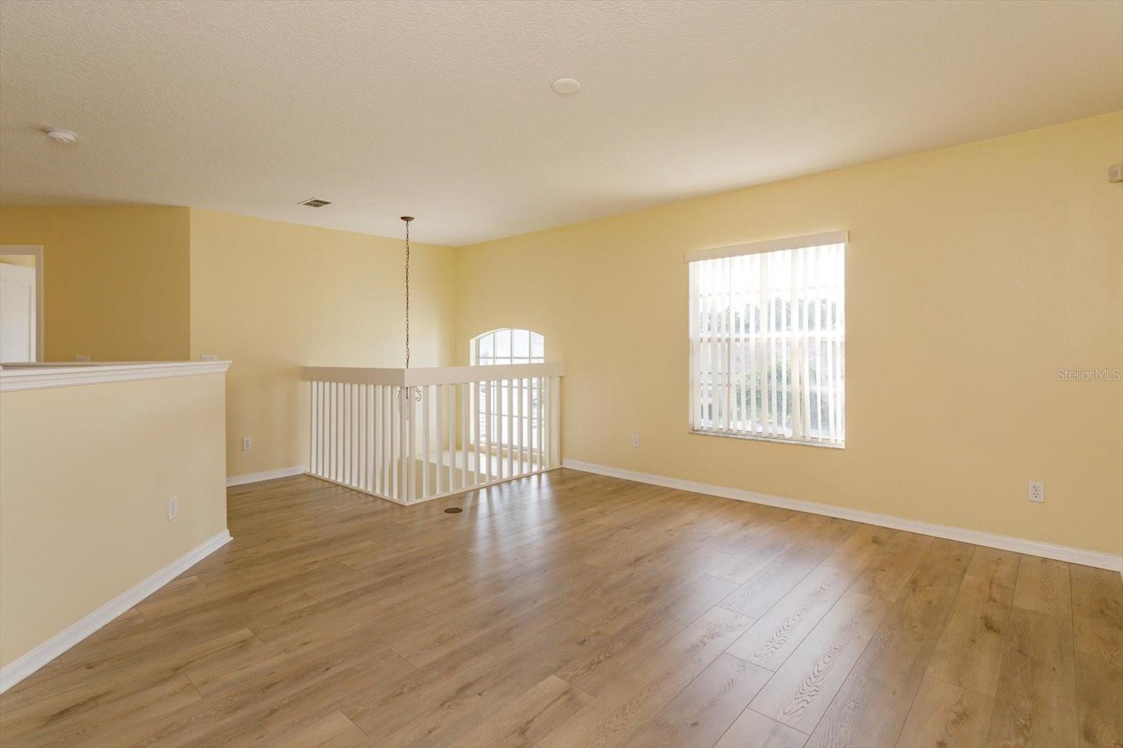 18172 THORNHILL GRAND CIR