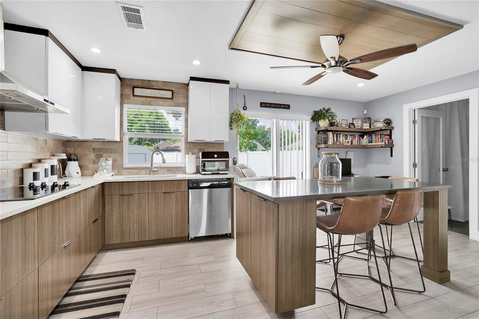 7510 RIO PINAR LAKES BLVD